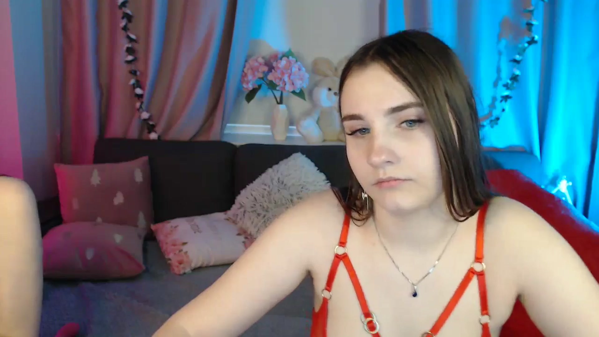 Gallery image thumbnail from LaneyGrey's myfreecams stream on, 03/26/2025, 14:00 image 17 of 20