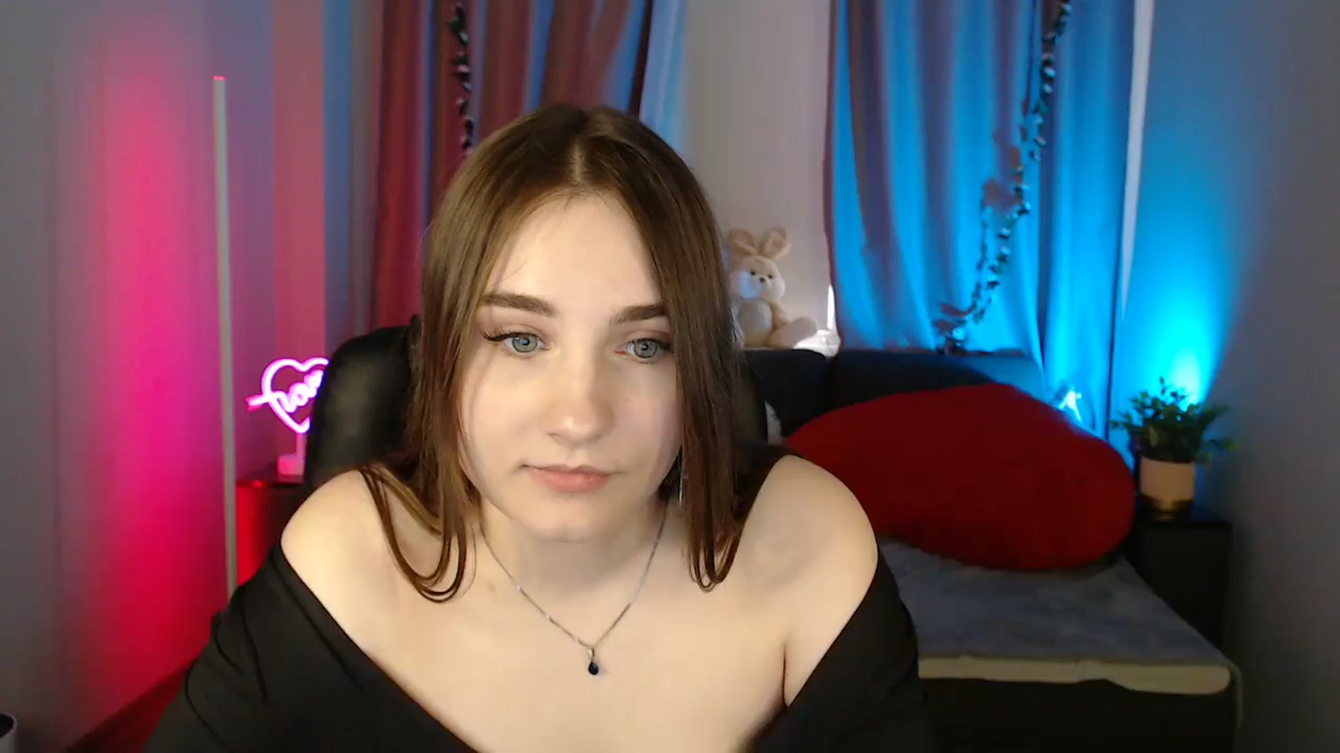 Gallery image thumbnail from LaneyGrey's myfreecams stream on, 03/28/2025, 11:18 image 1 of 20