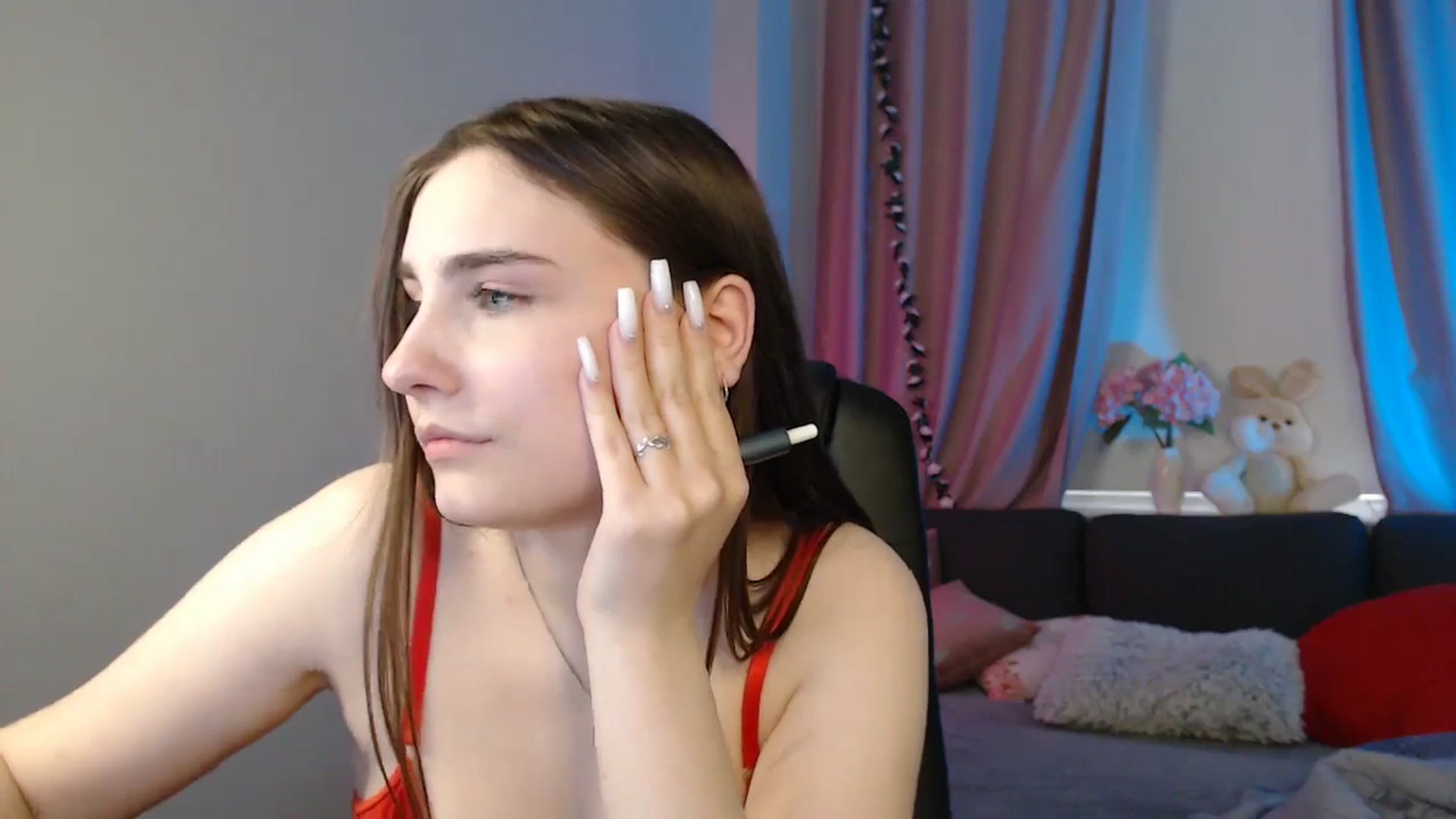 Gallery image thumbnail from LaneyGrey's myfreecams stream on, 03/30/2025, 13:26 image 18 of 20