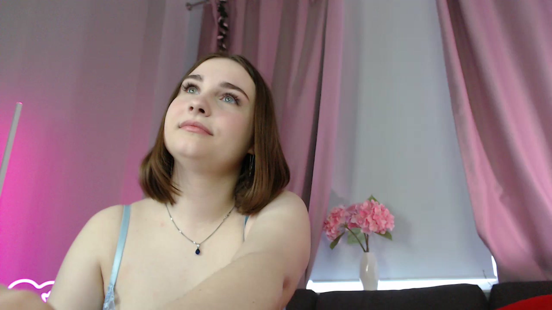 Gallery image thumbnail from LaneyGrey's myfreecams stream on, 04/25/2025, 09:41 image 14 of 20