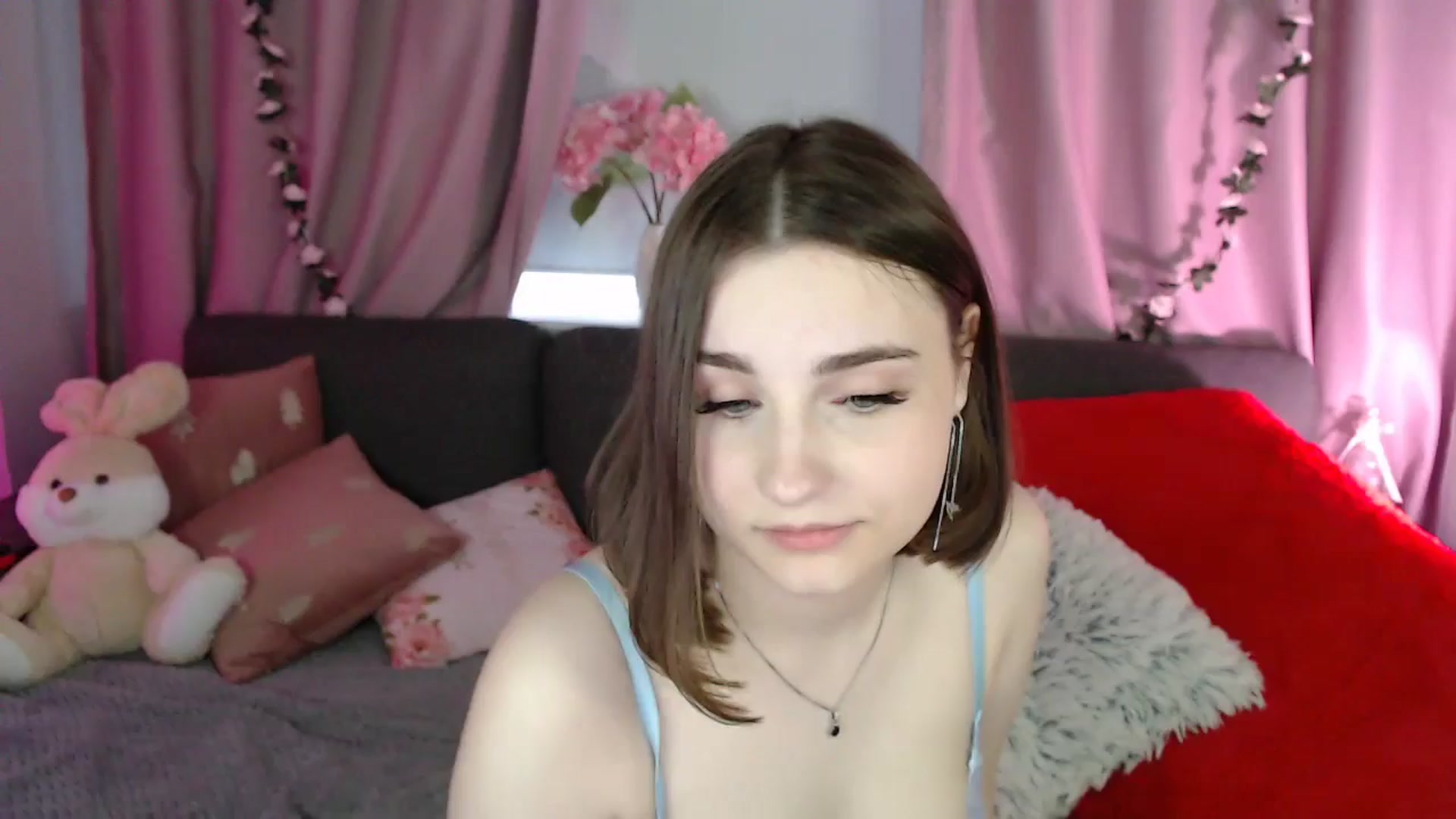 Gallery image thumbnail from LaneyGrey's myfreecams stream on, 04/25/2025, 11:42 image 1 of 20