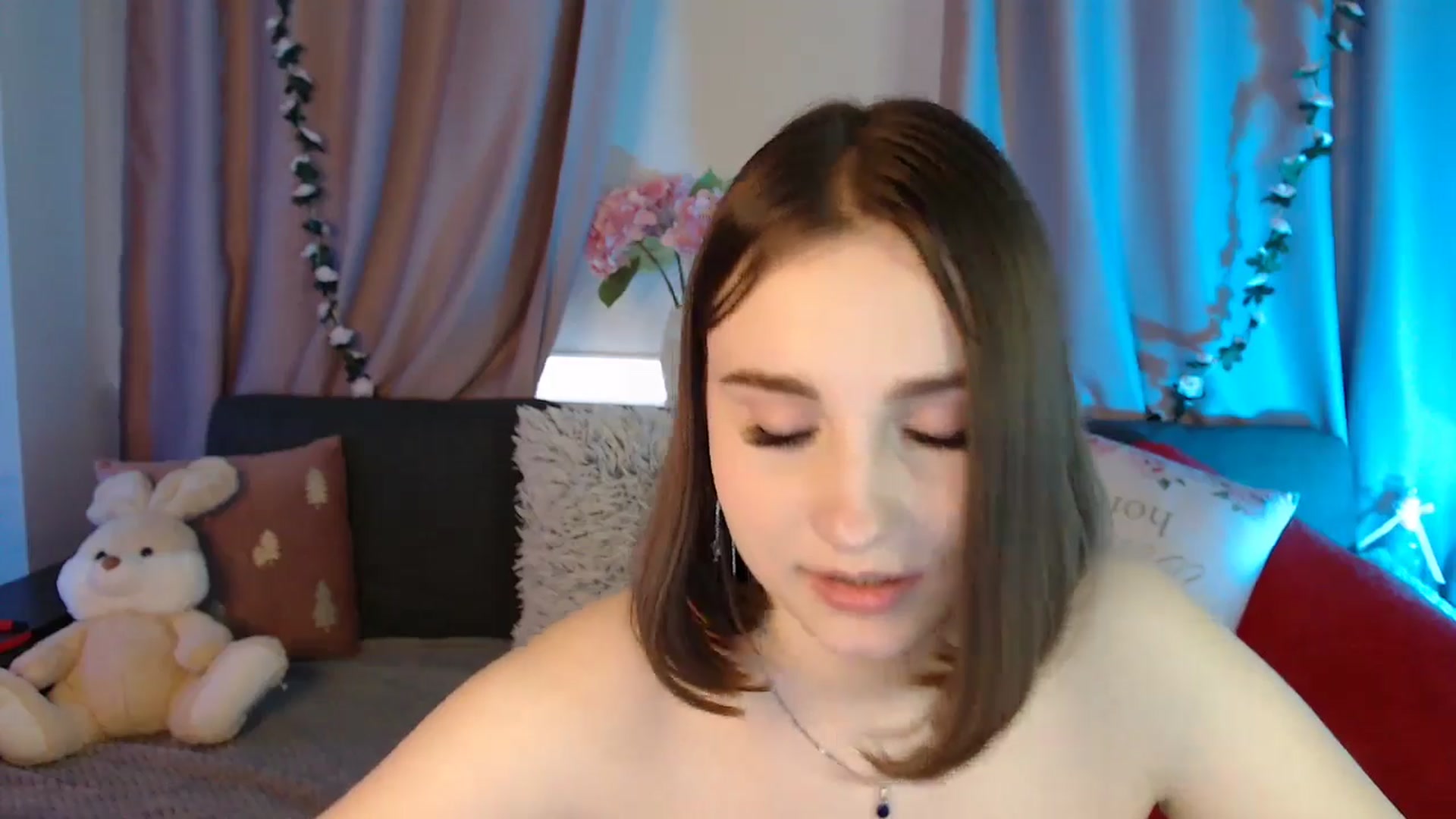 Gallery image thumbnail from LaneyGrey's myfreecams stream on, 04/26/2025, 13:43 image 6 of 20