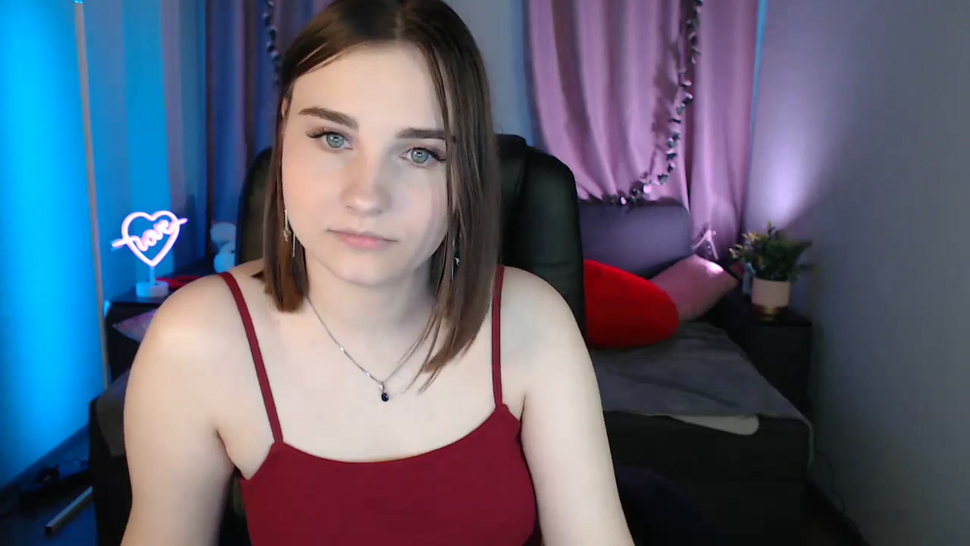Gallery image thumbnail from LaneyGrey's myfreecams stream on, 04/28/2025, 08:55 image 4 of 20