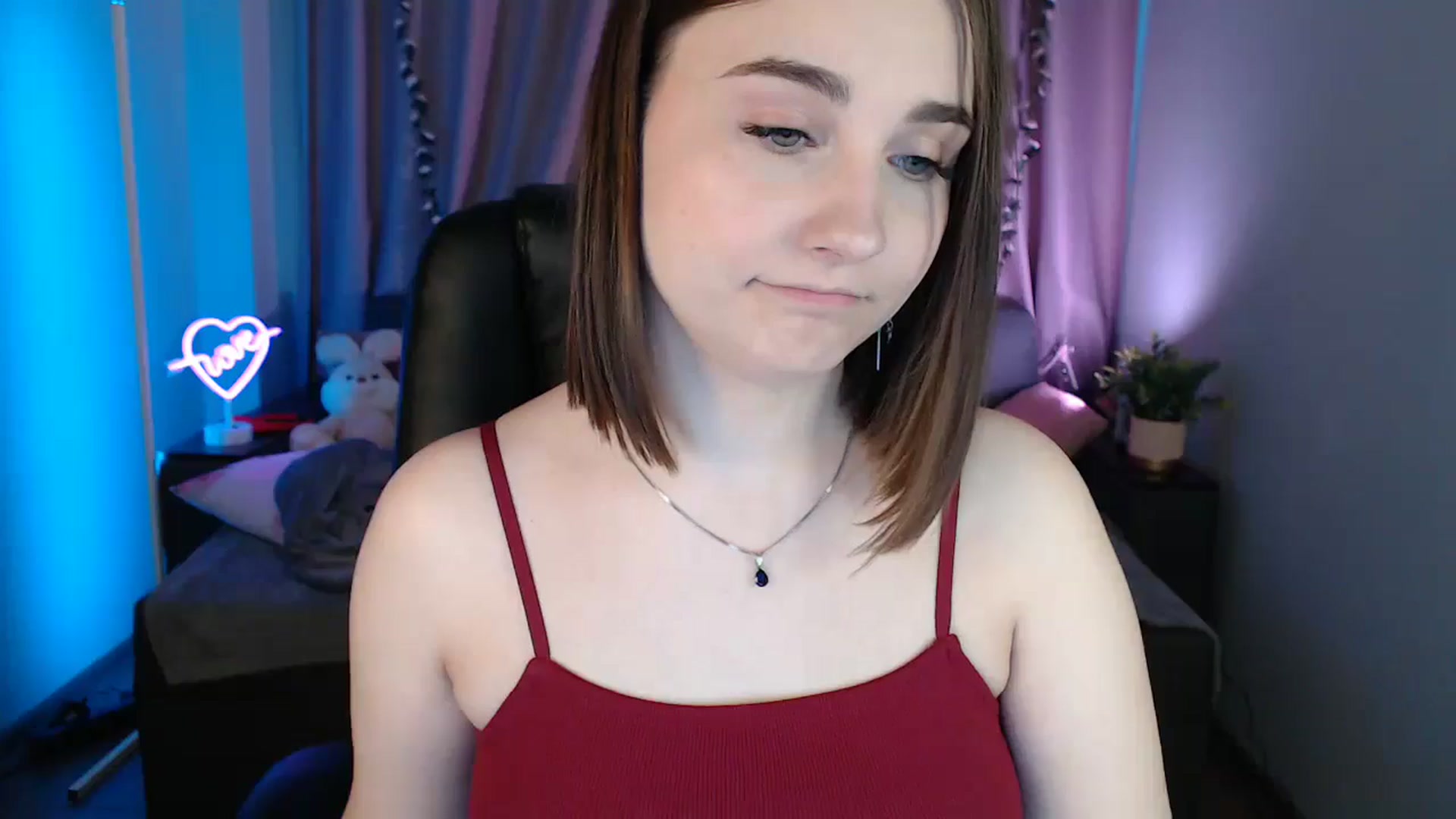 Gallery image thumbnail from LaneyGrey's myfreecams stream on, 04/28/2025, 08:55 image 7 of 20