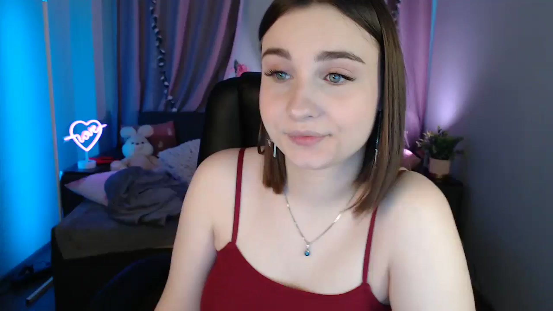 Gallery image thumbnail from LaneyGrey's myfreecams stream on, 04/28/2025, 08:55 image 6 of 20