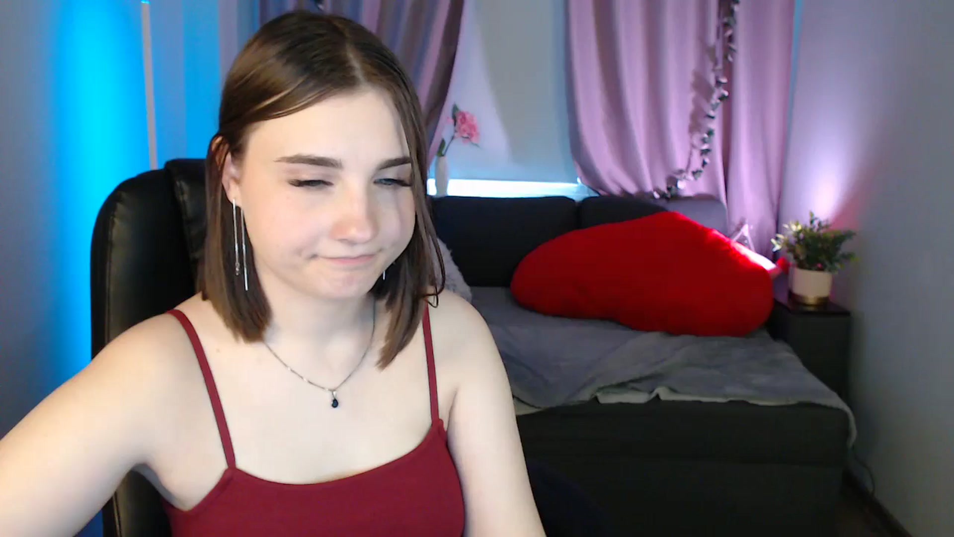 Gallery image thumbnail from LaneyGrey's myfreecams stream on, 04/28/2025, 13:06 image 2 of 20