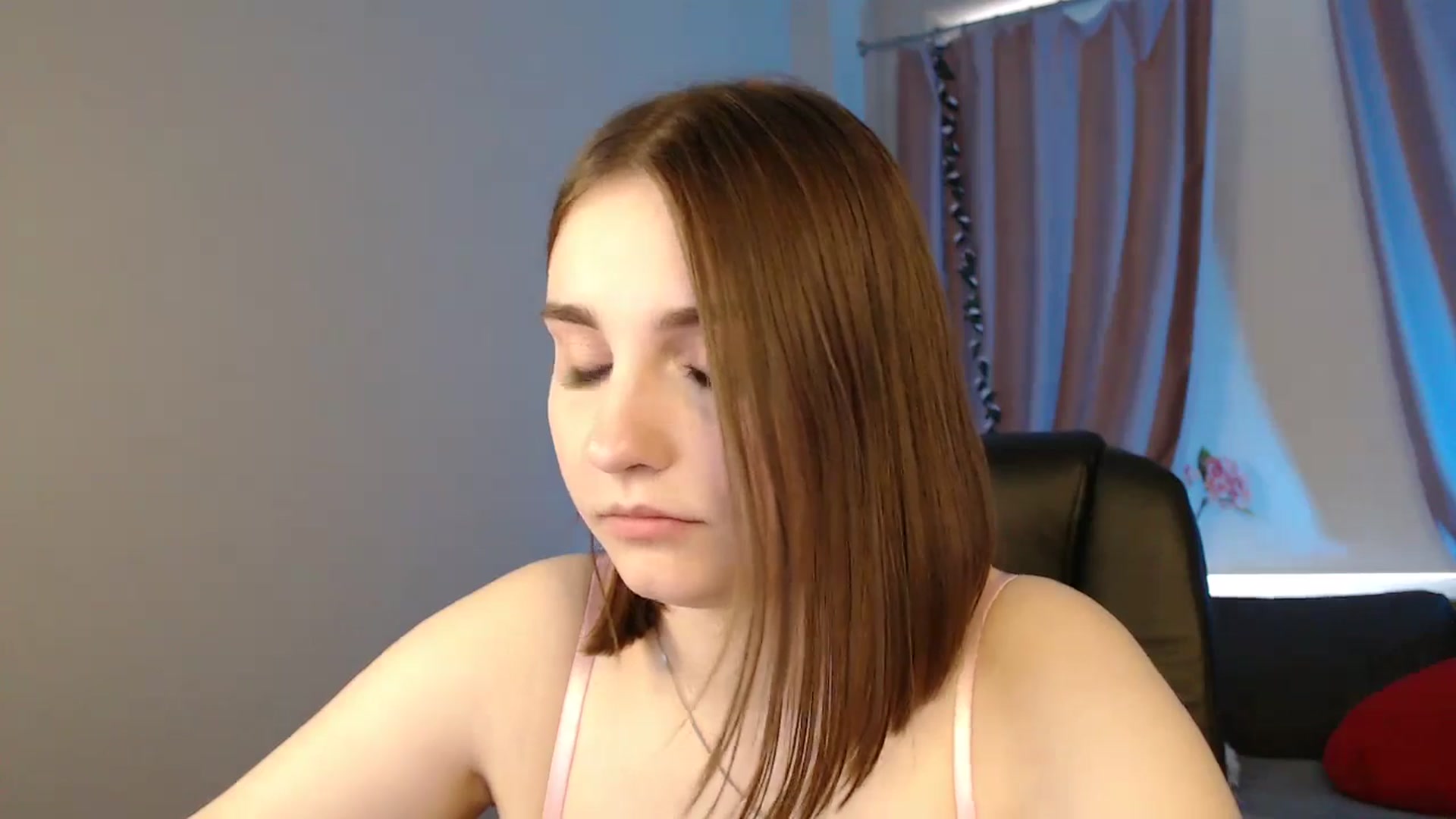 Gallery image thumbnail from LaneyGrey's myfreecams stream on, 04/29/2025, 09:40 image 2 of 20