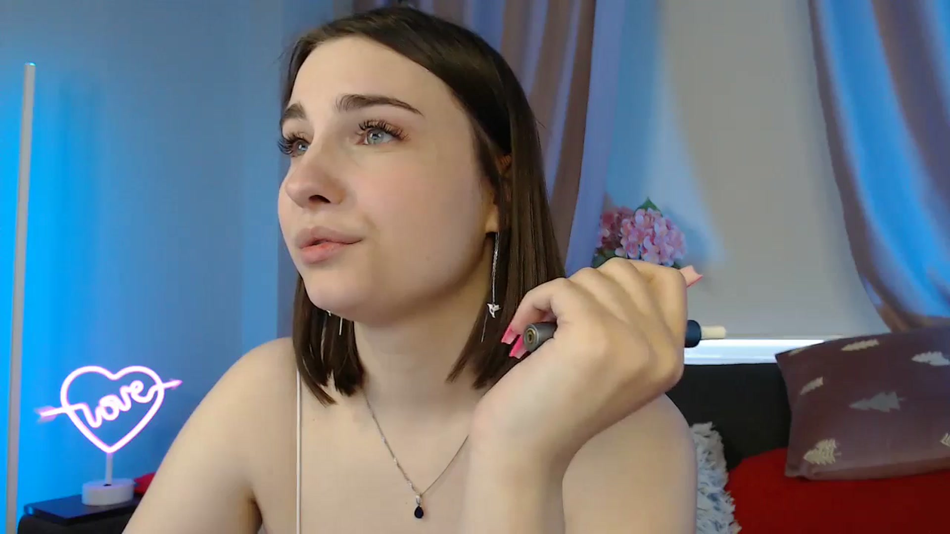 Gallery image thumbnail from LaneyGrey's myfreecams stream on, 05/02/2025, 13:32 image 20 of 20