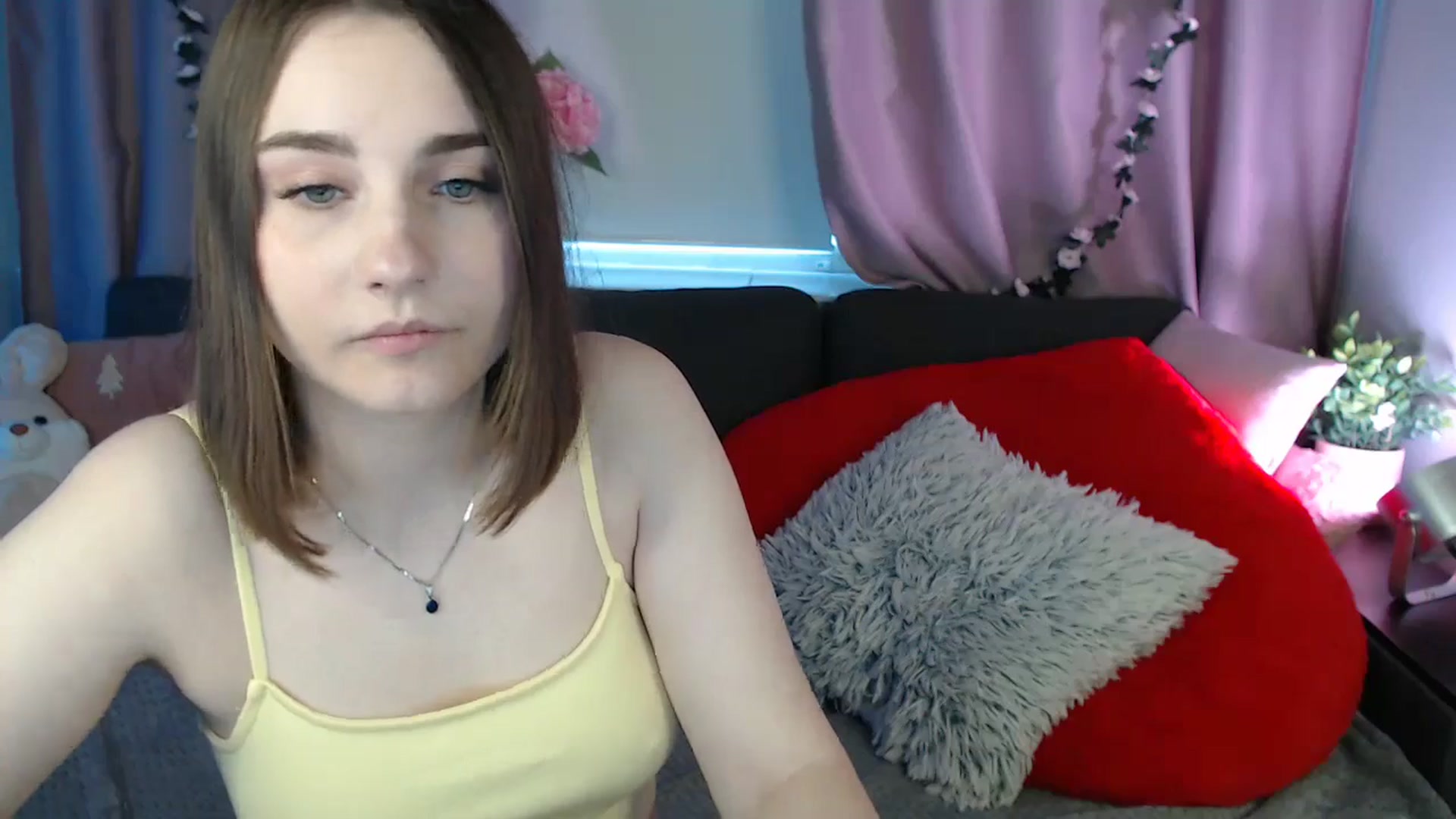 Gallery image thumbnail from LaneyGrey's myfreecams stream on, 05/04/2025, 10:24 image 9 of 20