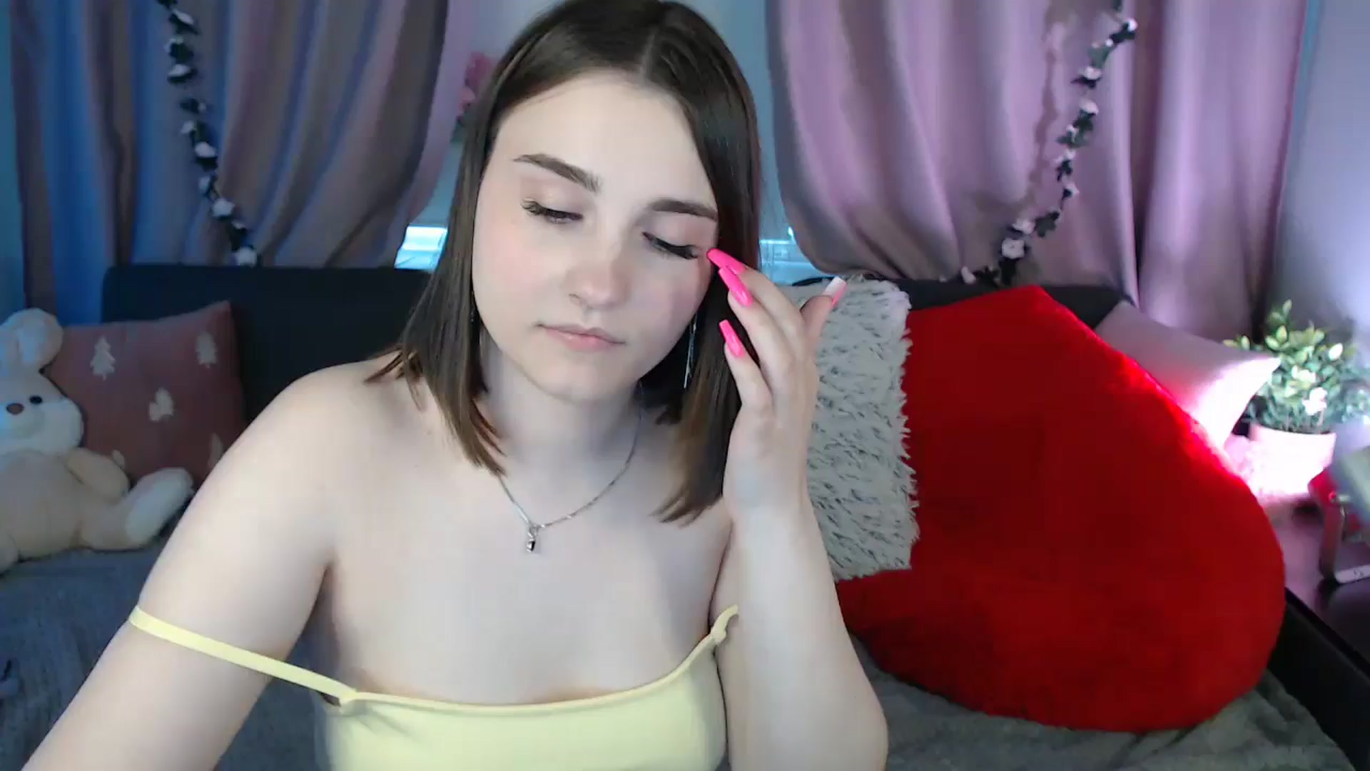 Gallery image thumbnail from LaneyGrey's myfreecams stream on, 05/04/2025, 11:33 image 20 of 20