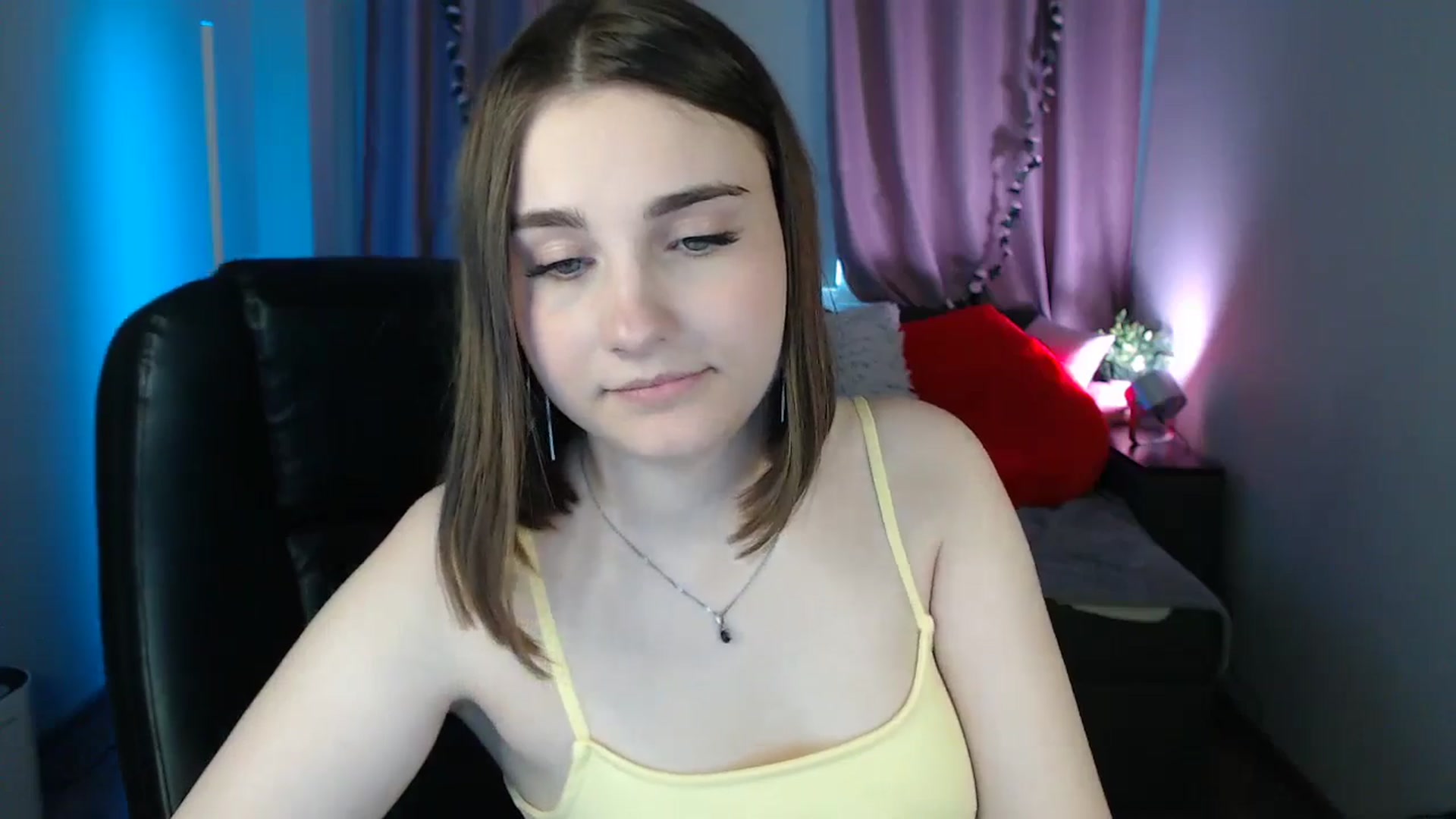 Gallery image thumbnail from LaneyGrey's myfreecams stream on, 05/04/2025, 12:25 image 4 of 20