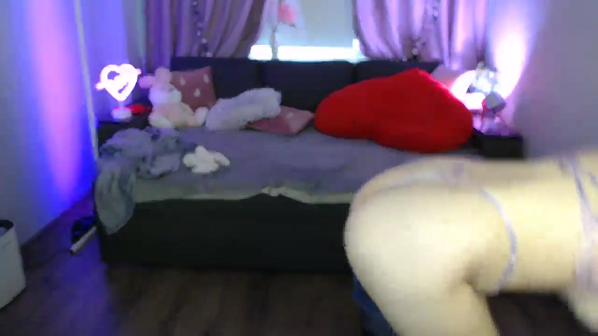Gallery image thumbnail from LaneyGrey's myfreecams stream on, 05/05/2025, 12:19 image 4 of 20