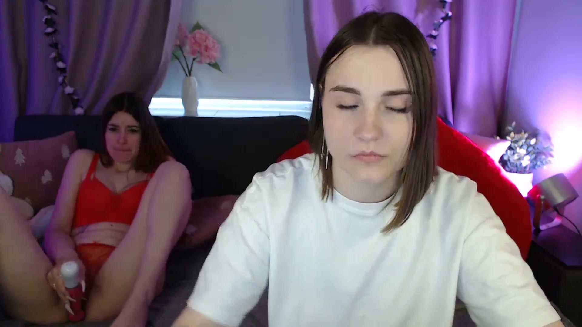 Gallery image thumbnail from LaneyGrey's myfreecams stream on, 05/05/2025, 13:58 image 15 of 20