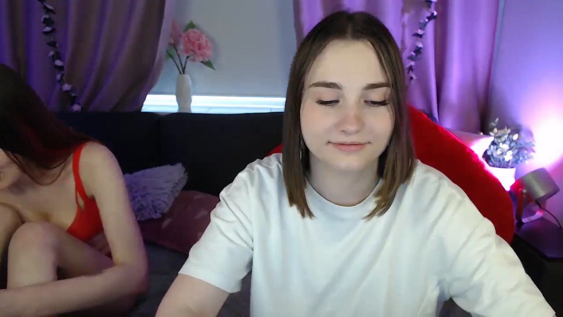 Gallery image thumbnail from LaneyGrey's myfreecams stream on, 05/05/2025, 13:58 image 2 of 20