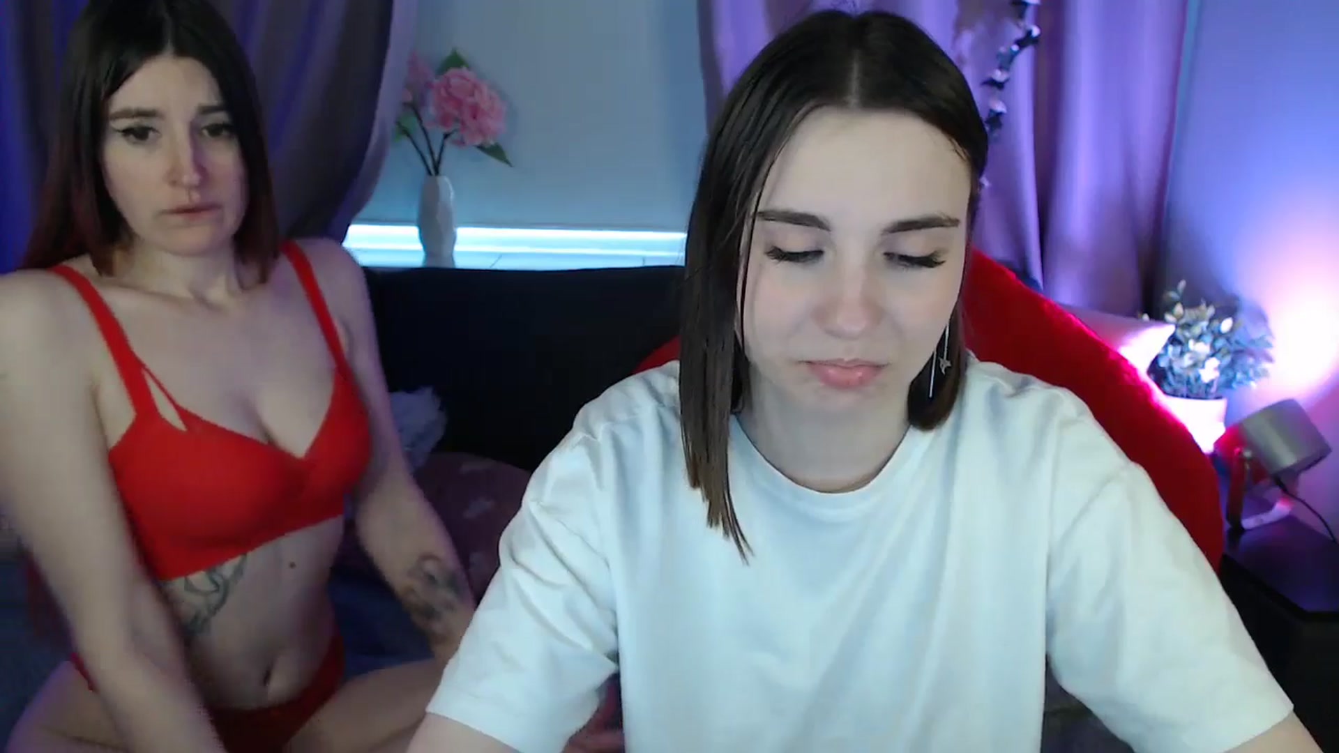 Gallery image thumbnail from LaneyGrey's myfreecams stream on, 05/05/2025, 13:58 image 4 of 20
