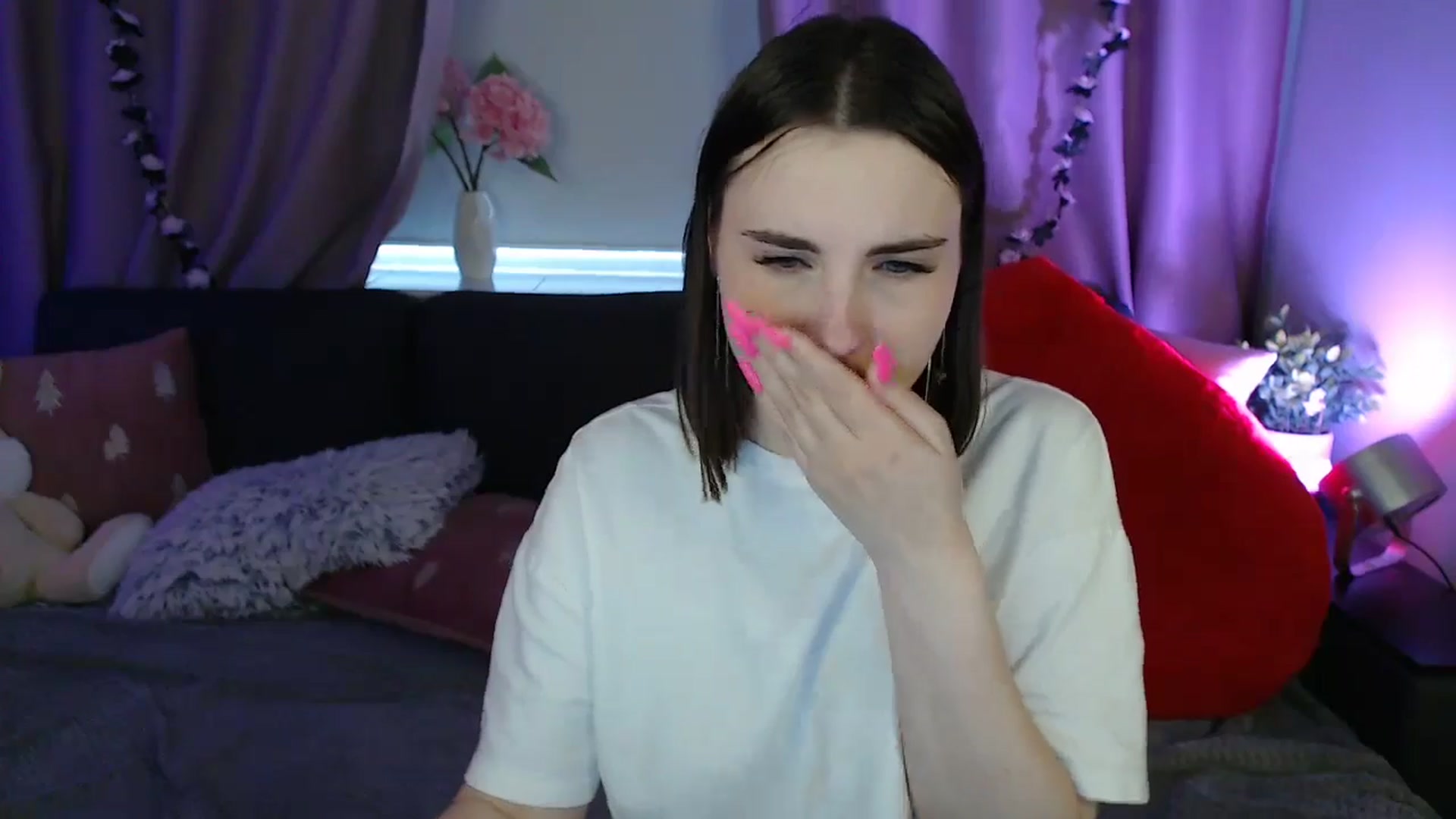 Gallery image thumbnail from LaneyGrey's myfreecams stream on, 05/05/2025, 13:58 image 17 of 20