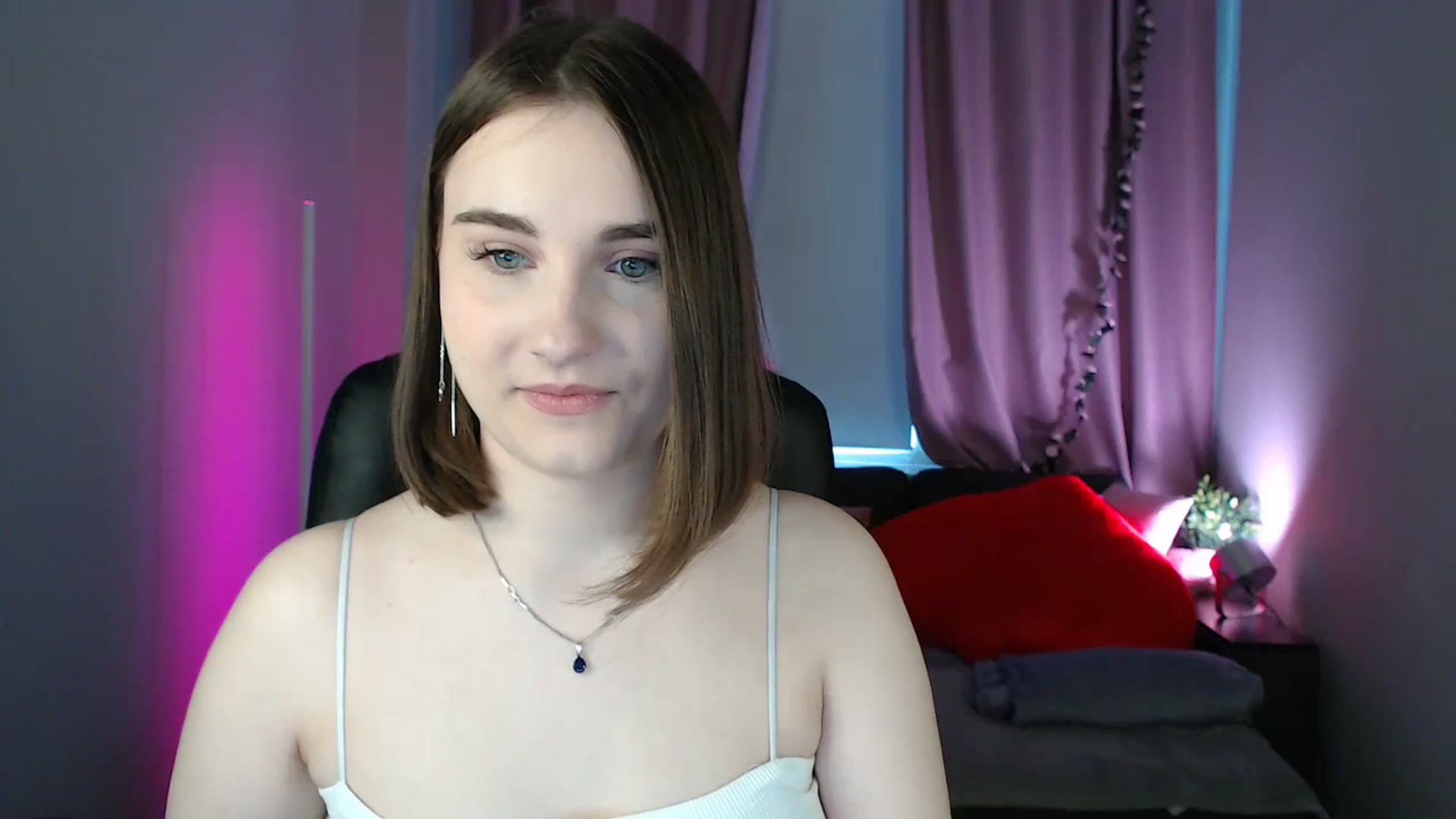 Gallery image thumbnail from LaneyGrey's myfreecams stream on, 05/13/2025, 08:24 image 11 of 20