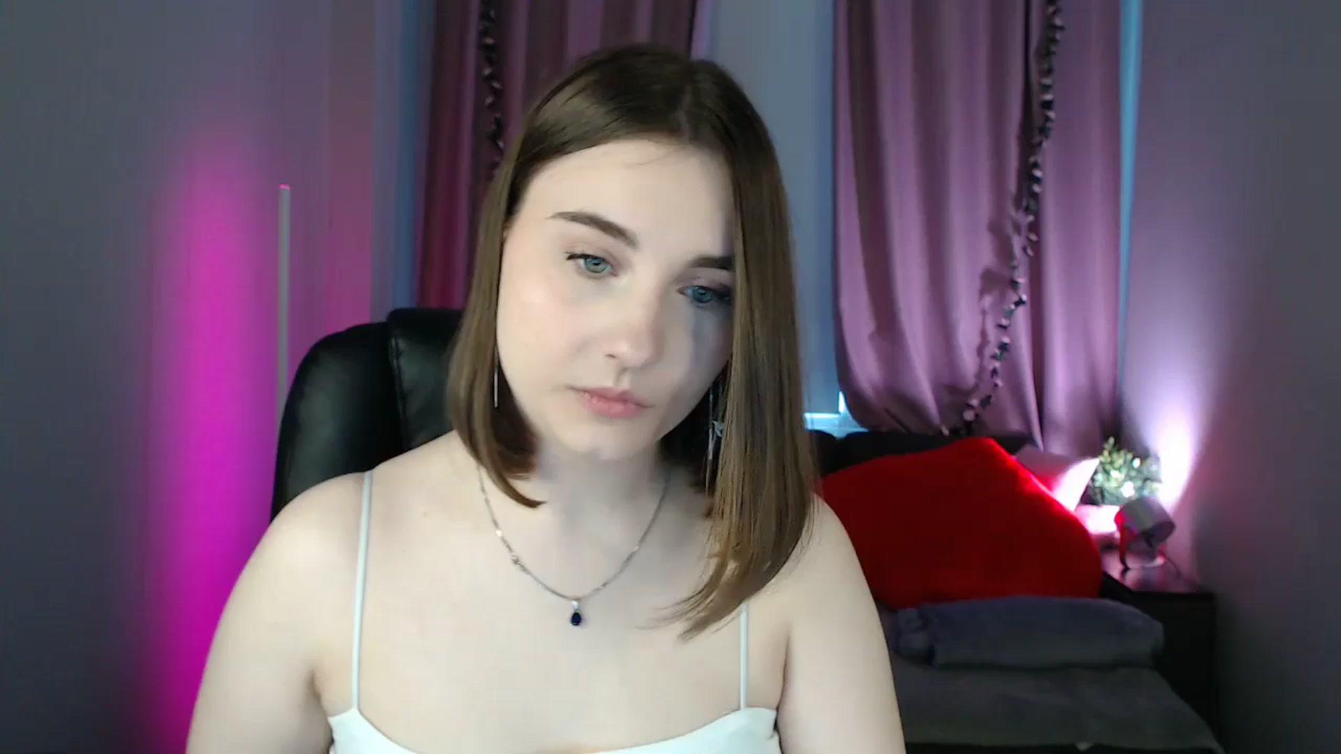 Gallery image thumbnail from LaneyGrey's myfreecams stream on, 05/13/2025, 08:24 image 13 of 20