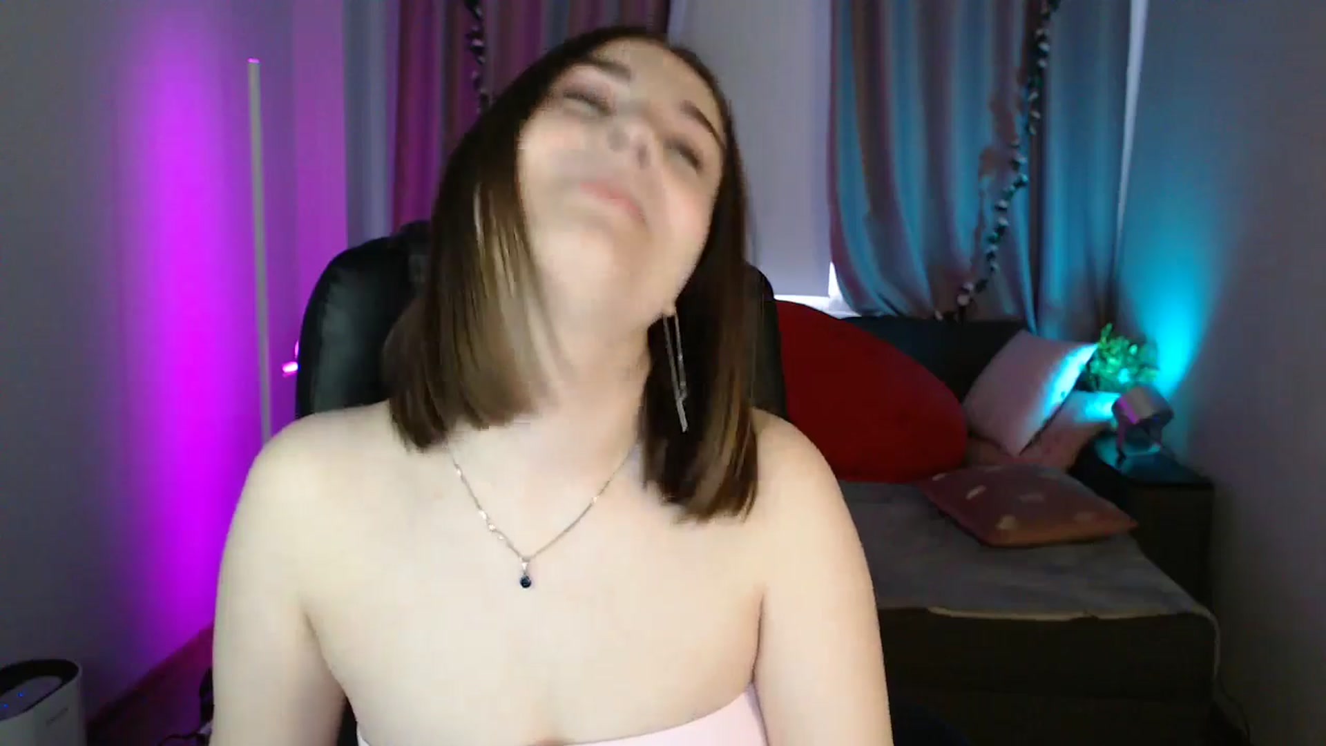 Gallery image thumbnail from LaneyGrey's myfreecams stream on, 05/14/2025, 08:54 image 11 of 20
