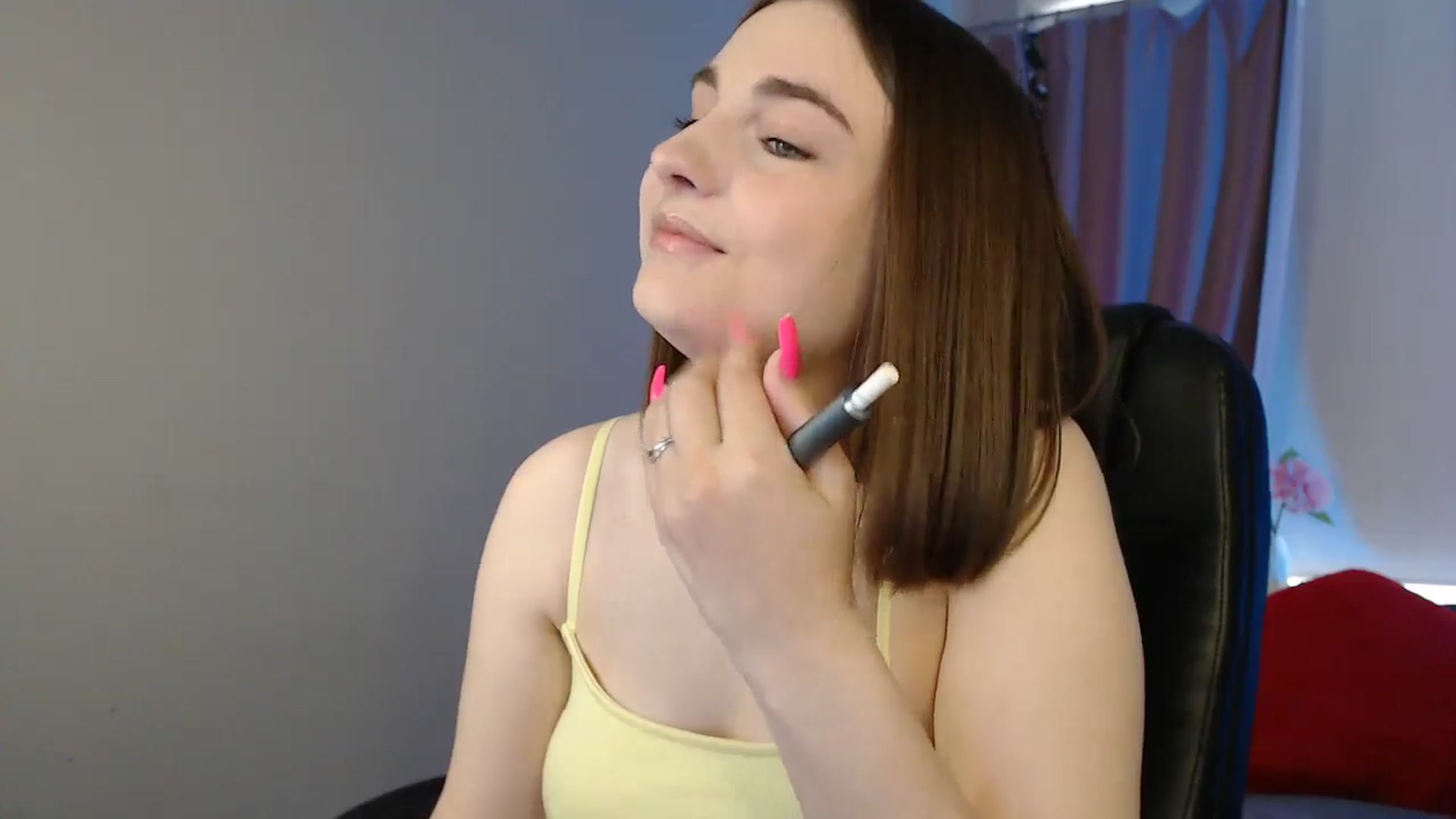 Gallery image thumbnail from LaneyGrey's myfreecams stream on, 05/16/2025, 09:24 image 14 of 20