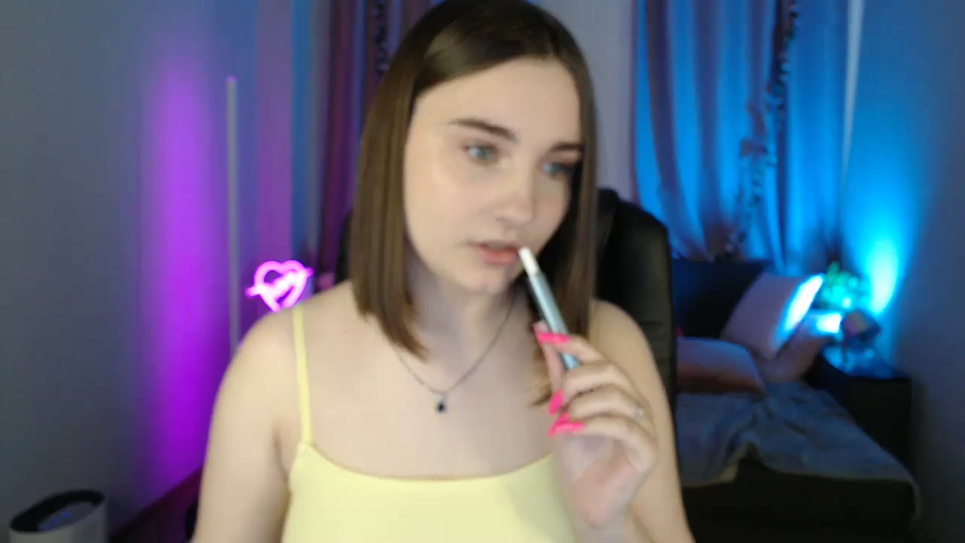 Gallery image thumbnail from LaneyGrey's myfreecams stream on, 05/16/2025, 09:24 image 2 of 20