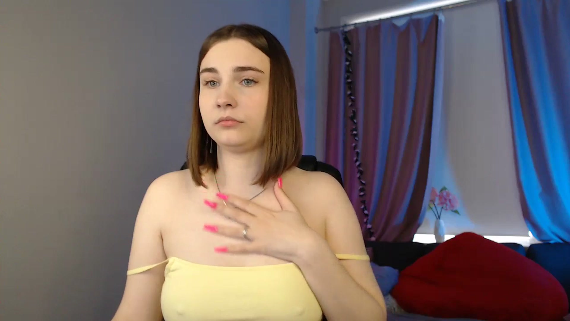 Gallery image thumbnail from LaneyGrey's myfreecams stream on, 05/16/2025, 11:22 image 2 of 20