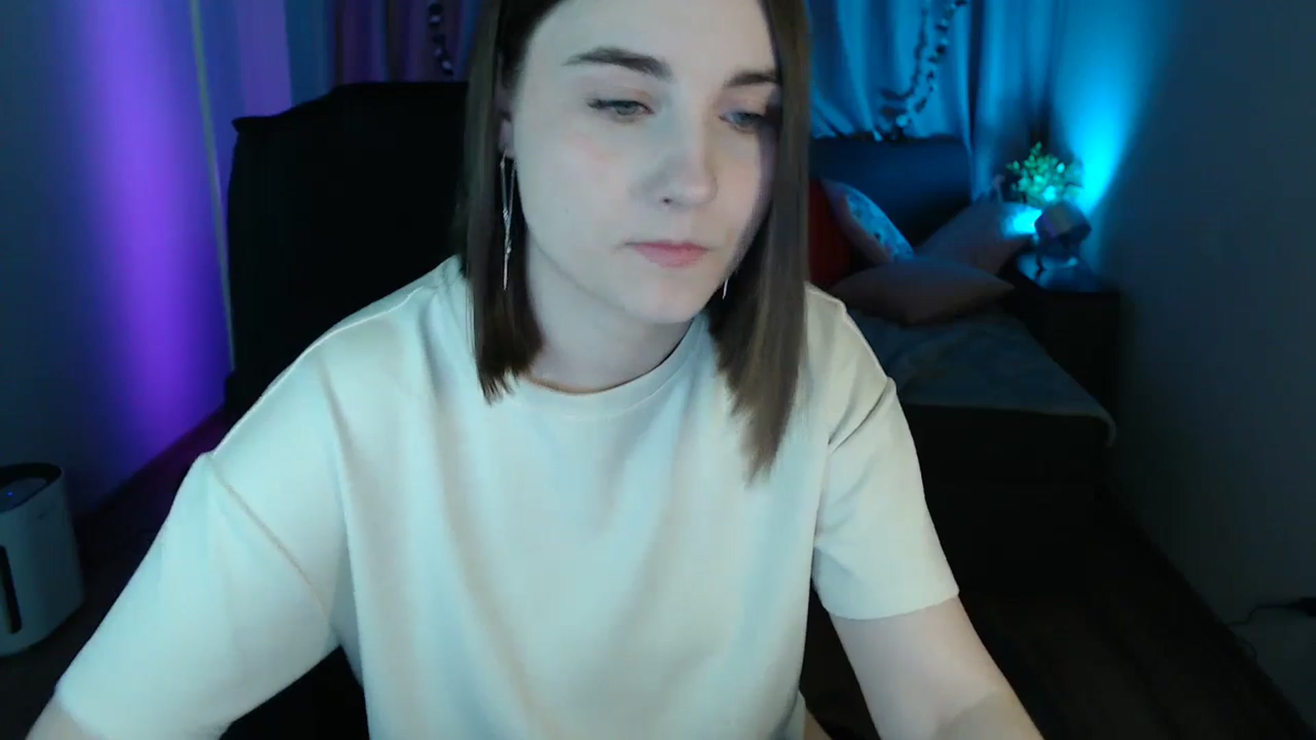 Gallery image thumbnail from LaneyGrey's myfreecams stream on, 05/18/2025, 09:21 image 6 of 20