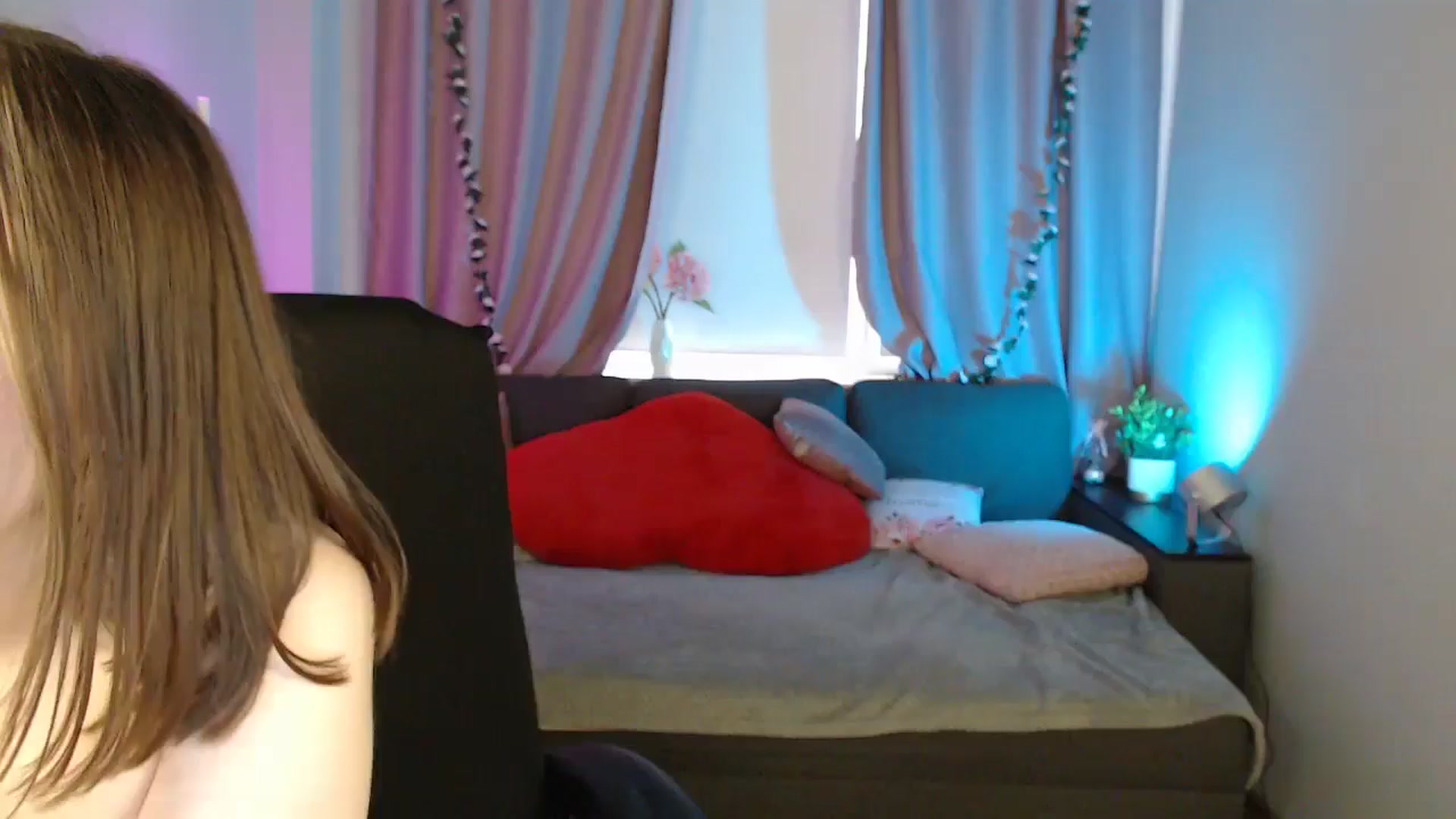 Gallery image thumbnail from LaneyGrey's myfreecams stream on, 05/19/2025, 10:00 image 20 of 20
