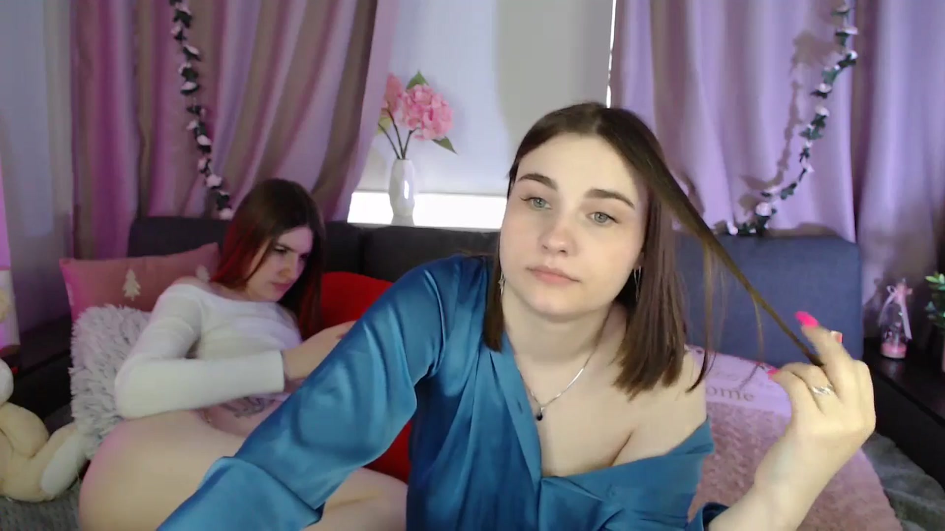 Gallery image thumbnail from LaneyGrey's myfreecams stream on, 05/20/2025, 13:57 image 9 of 20