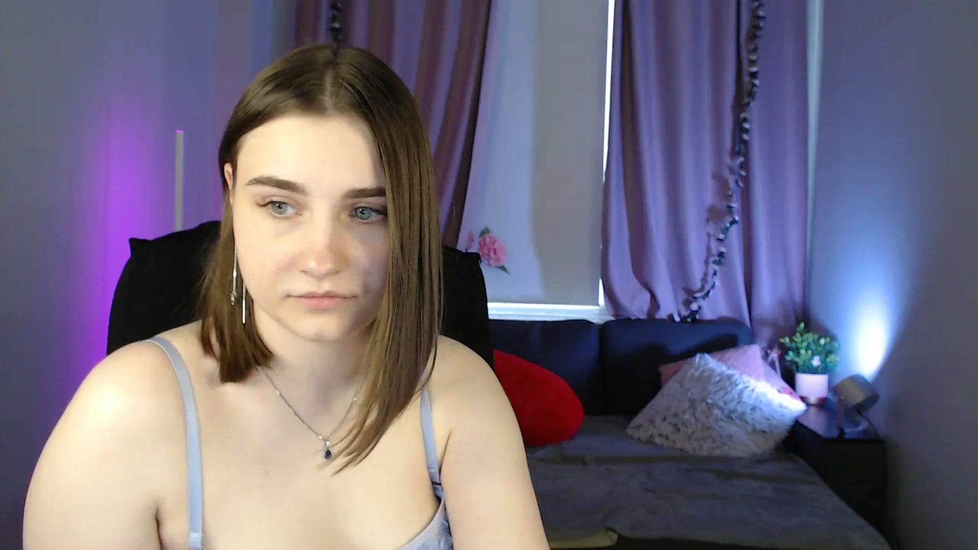 Gallery image thumbnail from LaneyGrey's myfreecams stream on, 05/21/2025, 14:01 image 5 of 20