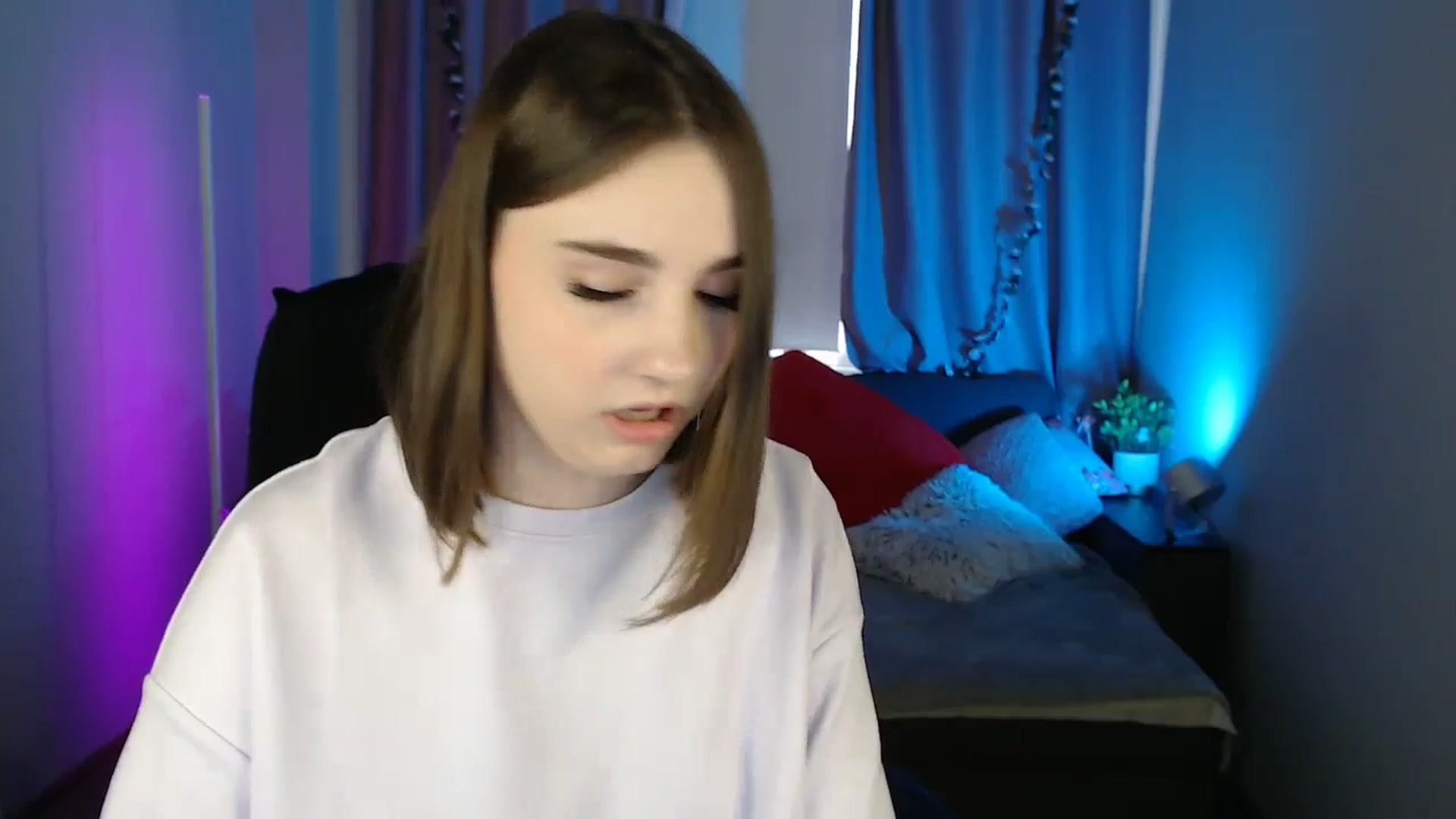 Gallery image thumbnail from LaneyGrey's myfreecams stream on, 05/24/2025, 09:06 image 19 of 20