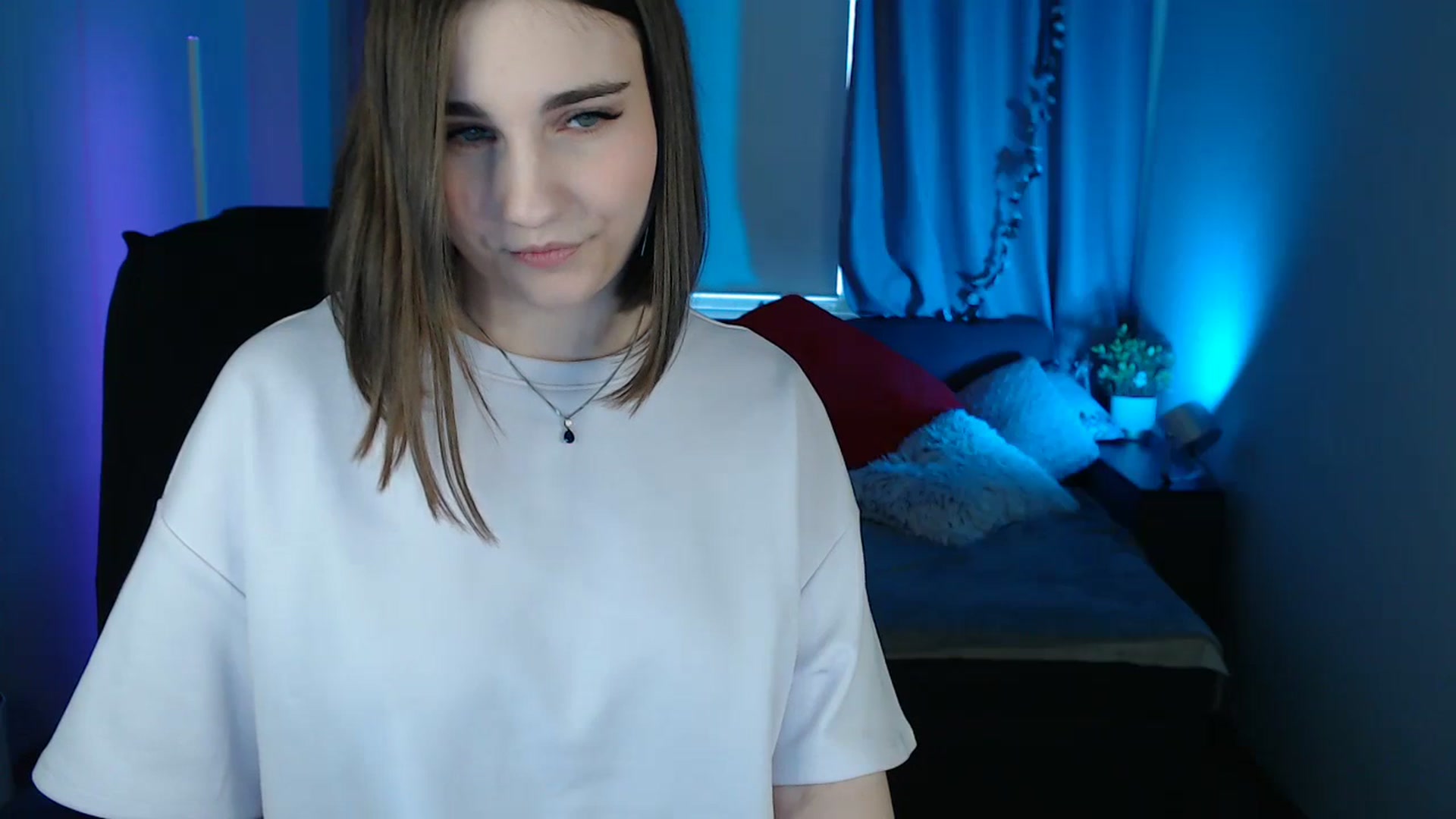 Gallery image thumbnail from LaneyGrey's myfreecams stream on, 05/24/2025, 09:37 image 5 of 20