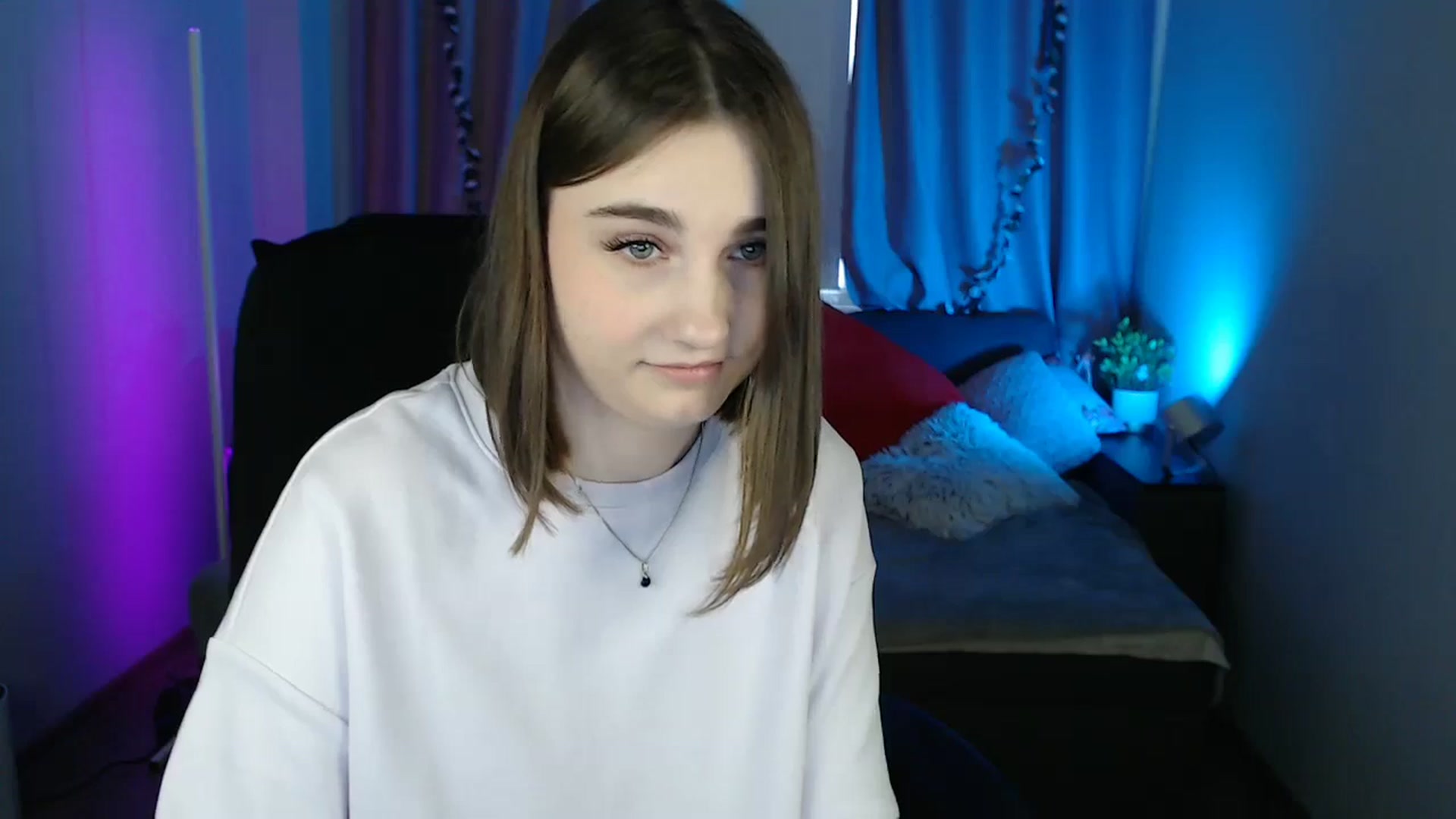 Gallery image thumbnail from LaneyGrey's myfreecams stream on, 05/24/2025, 09:37 image 2 of 20