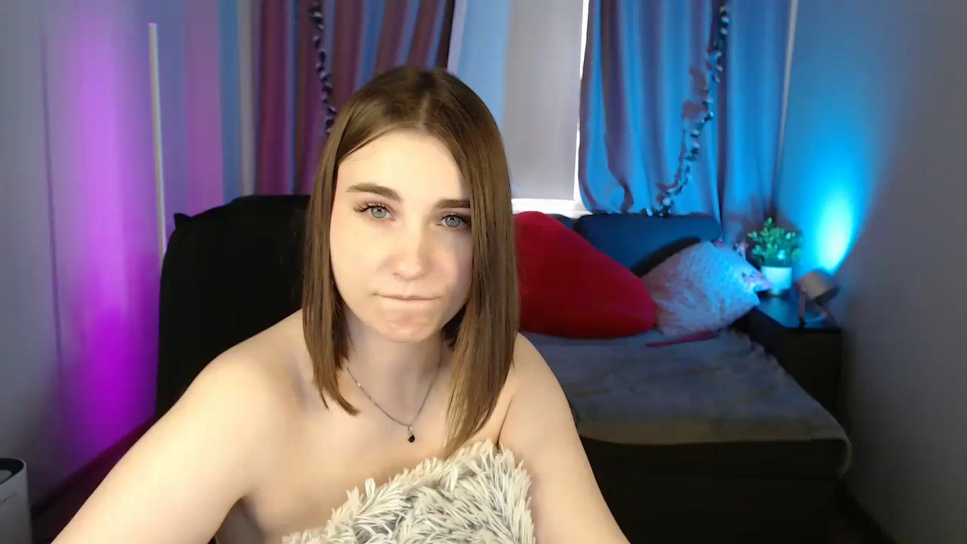 Gallery image thumbnail from LaneyGrey's myfreecams stream on, 05/26/2025, 11:03 image 14 of 20
