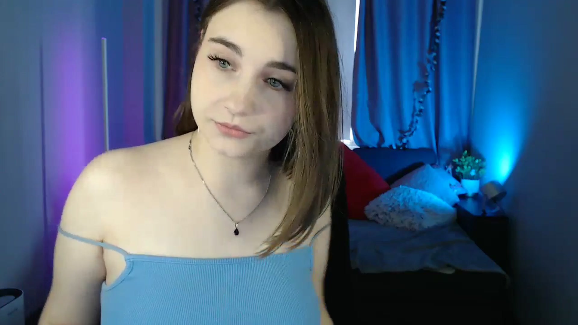 Gallery image thumbnail from LaneyGrey's myfreecams stream on, 05/27/2025, 08:20 image 12 of 20