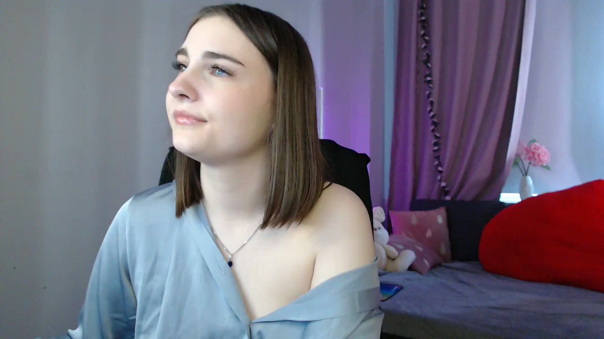 Gallery image thumbnail from LaneyGrey's myfreecams stream on, 05/30/2025, 12:48 image 17 of 20