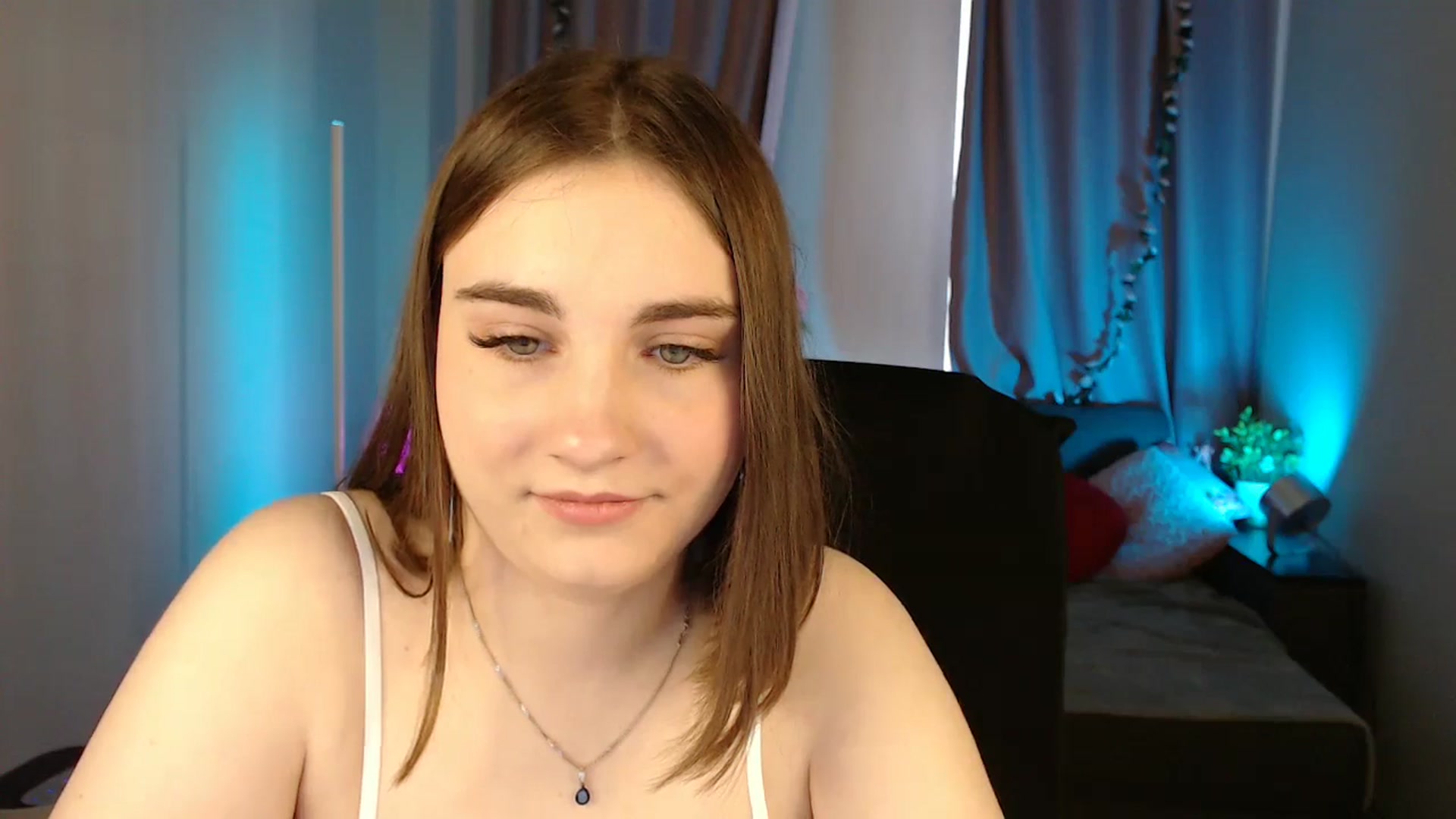 Gallery image thumbnail from LaneyGrey's myfreecams stream on, 06/01/2025, 09:51 image 12 of 20