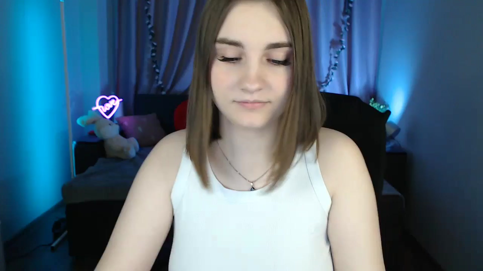 Gallery image thumbnail from LaneyGrey's myfreecams stream on, 06/04/2025, 08:47 image 4 of 20