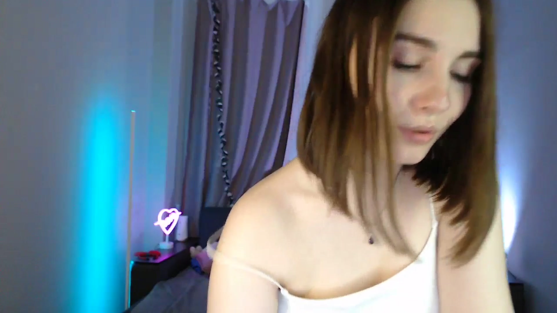 Gallery image thumbnail from LaneyGrey's myfreecams stream on, 06/07/2025, 11:31 image 6 of 20