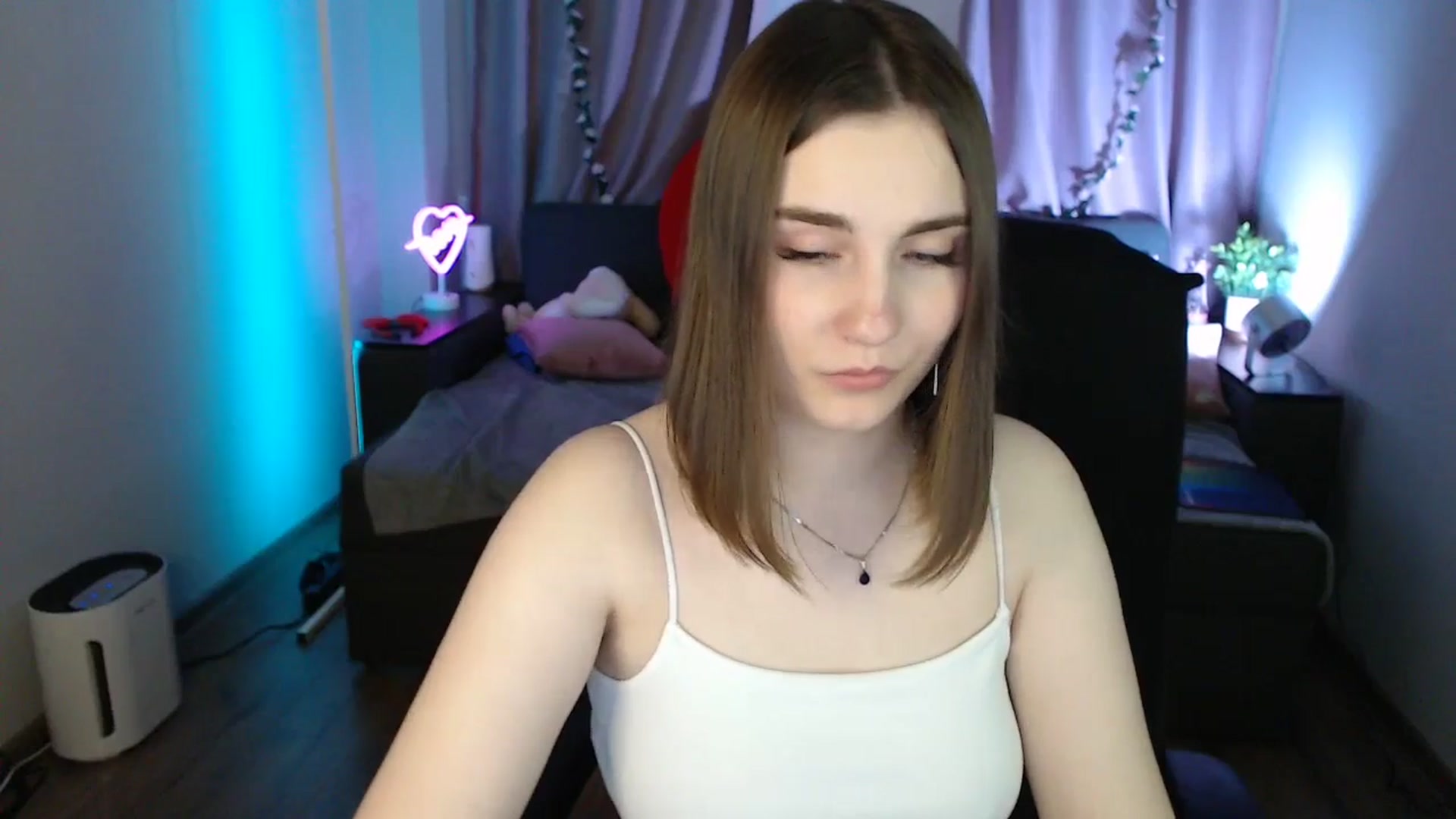 Gallery image thumbnail from LaneyGrey's myfreecams stream on, 06/07/2025, 11:31 image 18 of 20