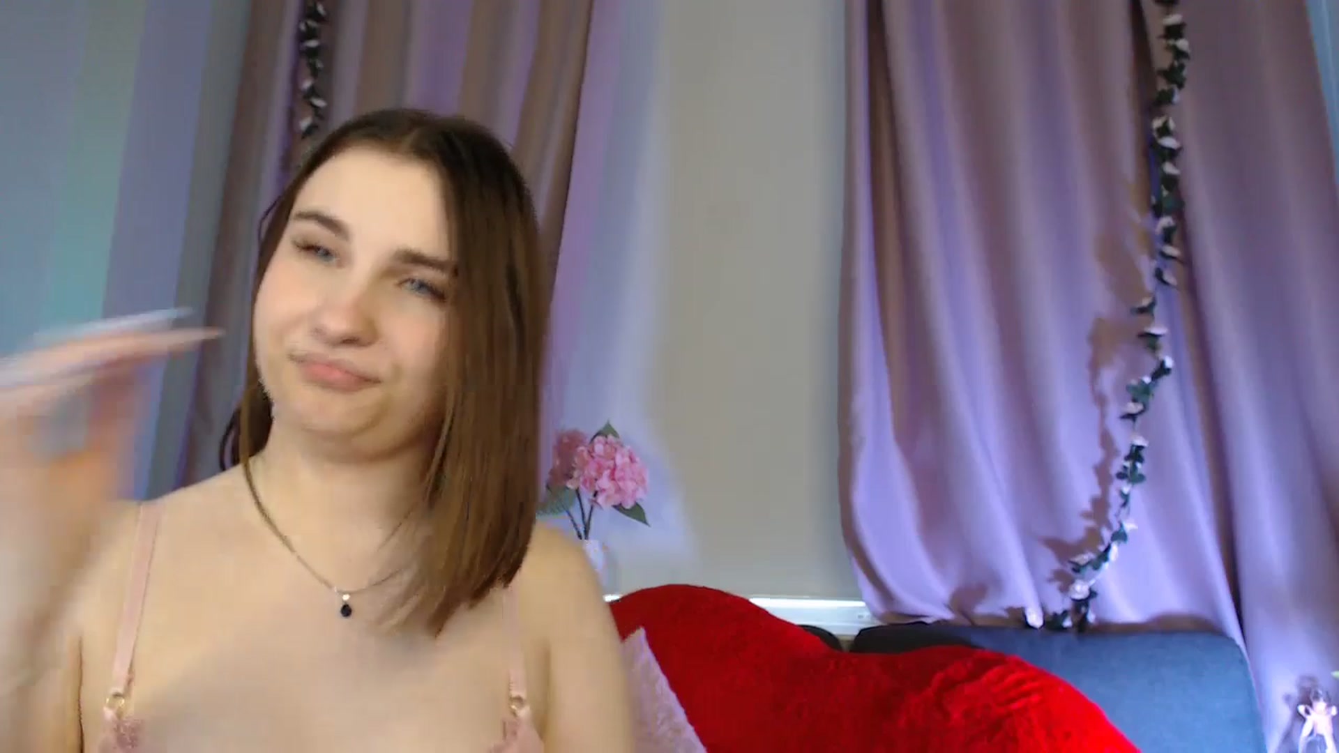 Gallery image thumbnail from LaneyGrey's myfreecams stream on, 06/08/2025, 11:13 image 2 of 20