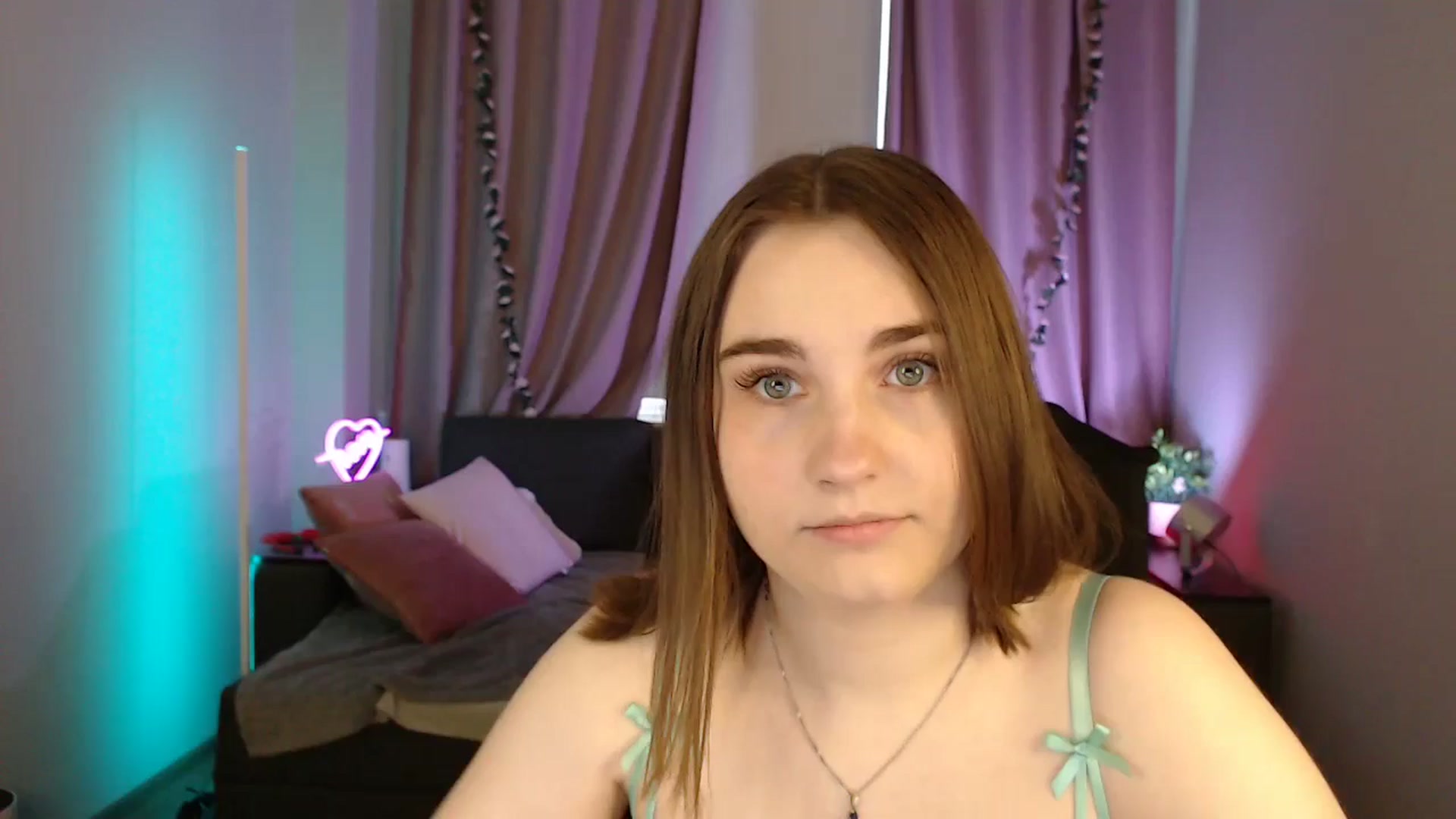 Gallery image thumbnail from LaneyGrey's myfreecams stream on, 06/10/2025, 08:27 image 10 of 20