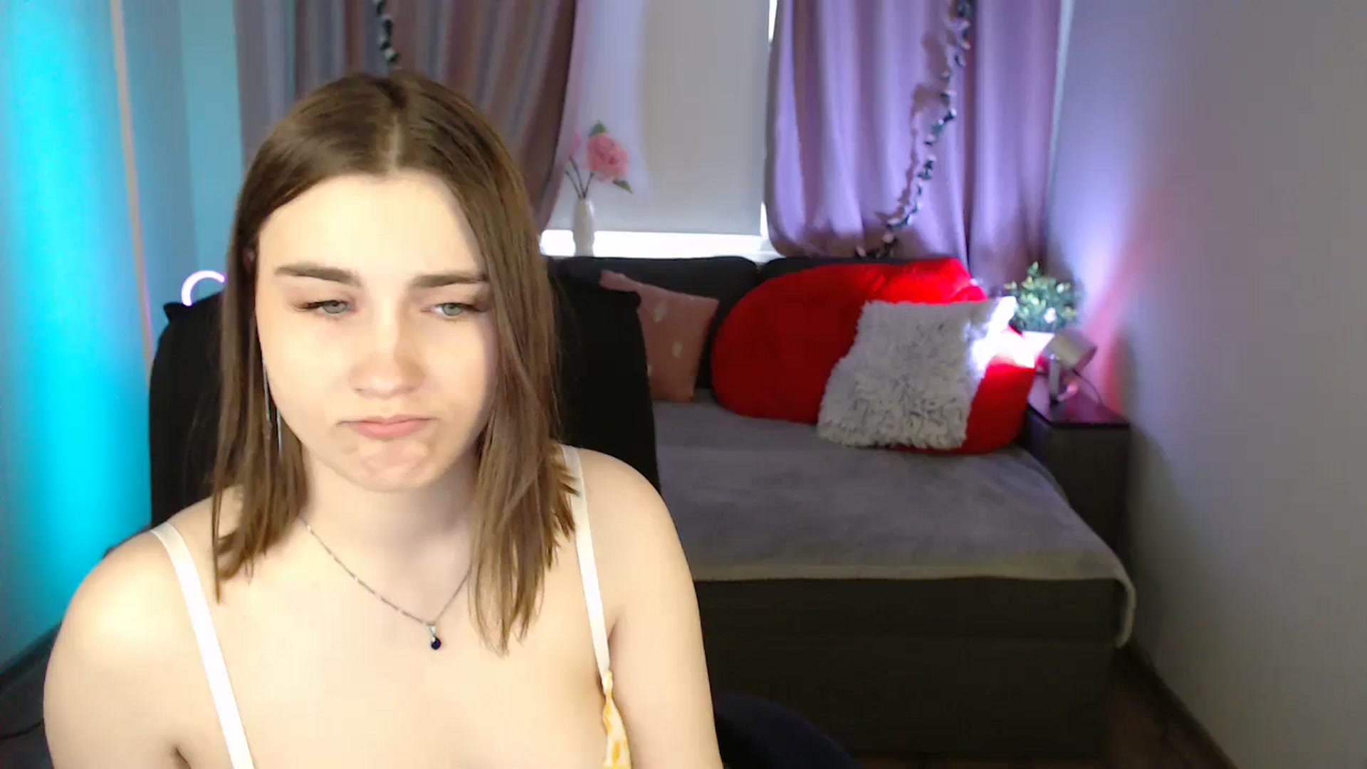 Gallery image thumbnail from LaneyGrey's myfreecams stream on, 06/11/2025, 09:21 image 19 of 20