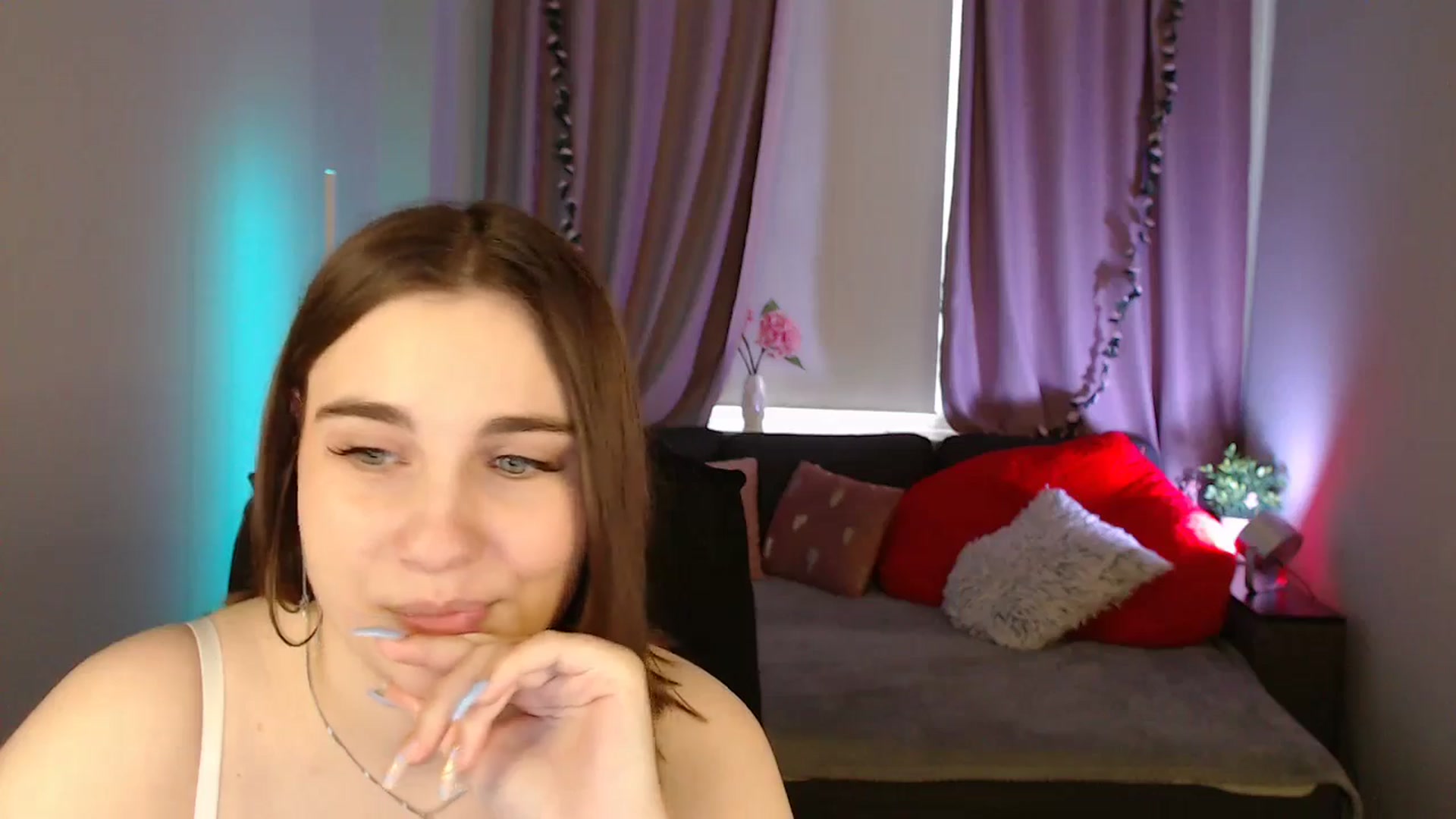 Gallery image thumbnail from LaneyGrey's myfreecams stream on, 06/11/2025, 11:17 image 14 of 20