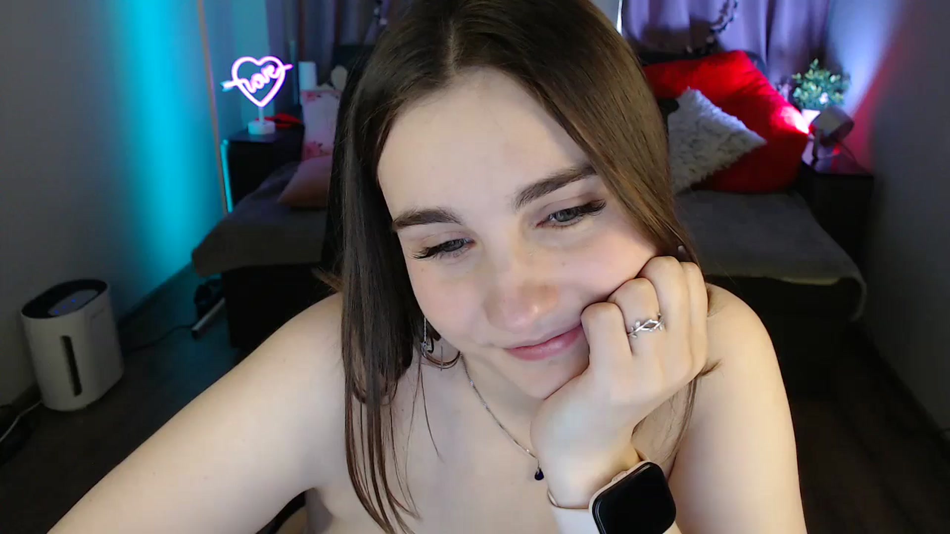 Gallery image thumbnail from LaneyGrey's myfreecams stream on, 06/11/2025, 11:37 image 7 of 20
