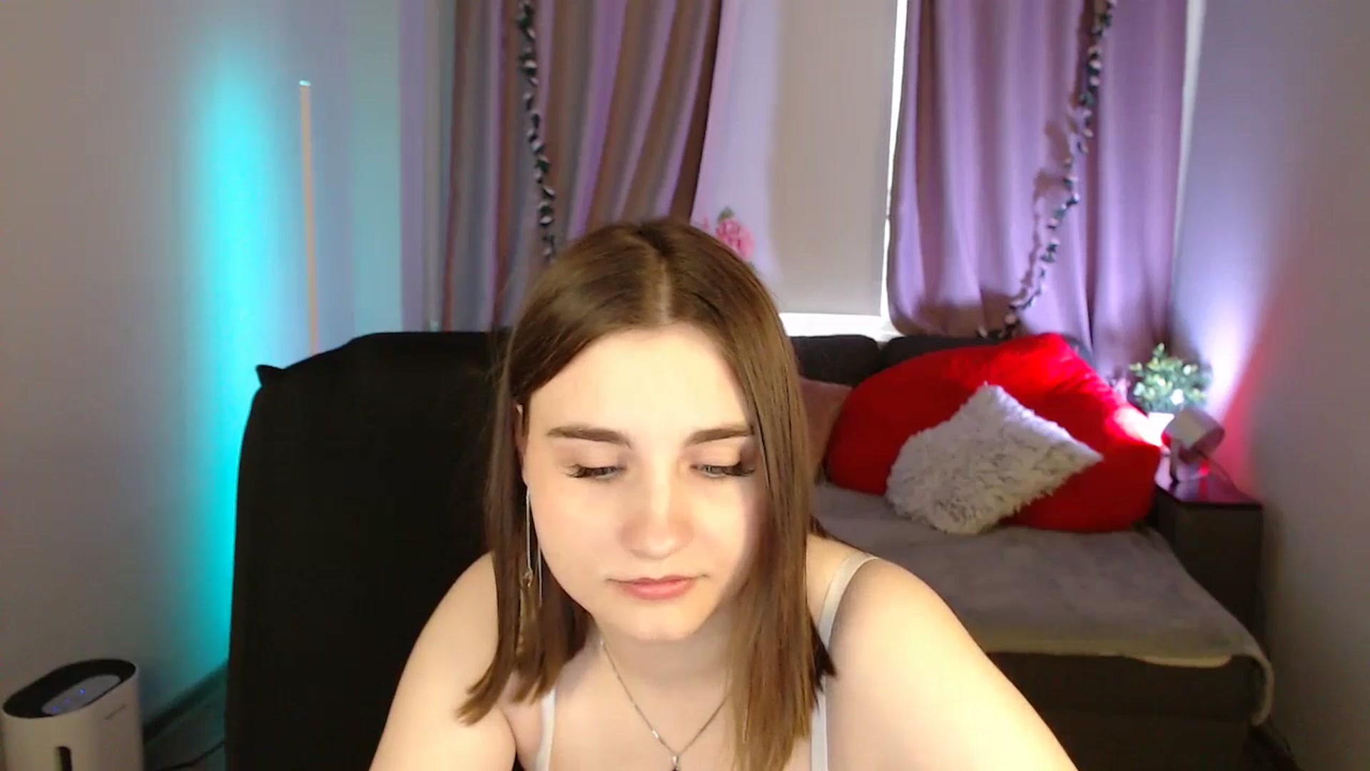 Gallery image thumbnail from LaneyGrey's myfreecams stream on, 06/11/2025, 12:39 image 17 of 20
