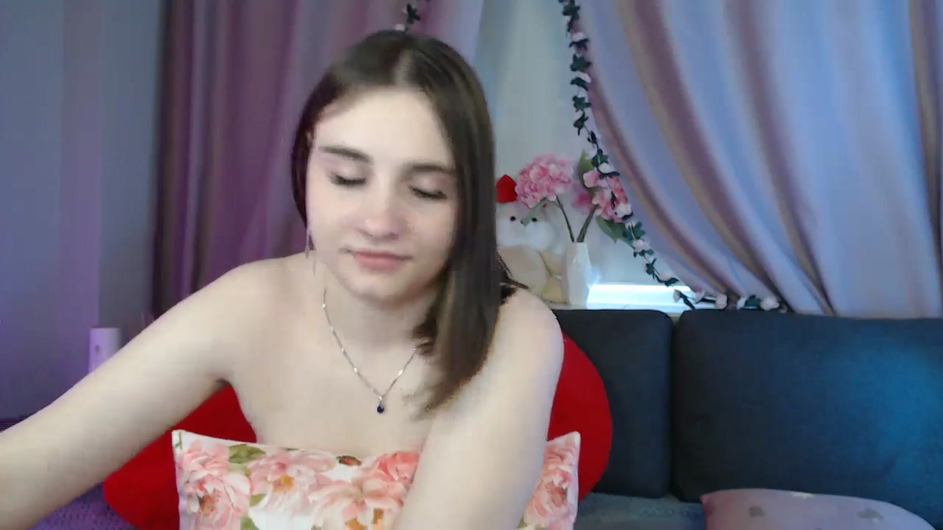 Gallery image thumbnail from LaneyGrey's myfreecams stream on, 06/22/2025, 13:57 image 13 of 20