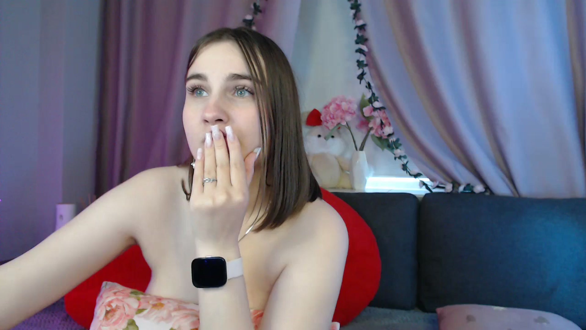 Gallery image thumbnail from LaneyGrey's myfreecams stream on, 06/22/2025, 13:57 image 15 of 20