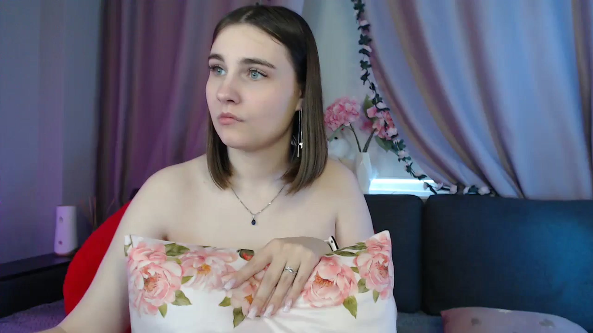 Gallery image thumbnail from LaneyGrey's myfreecams stream on, 06/22/2025, 13:57 image 12 of 20