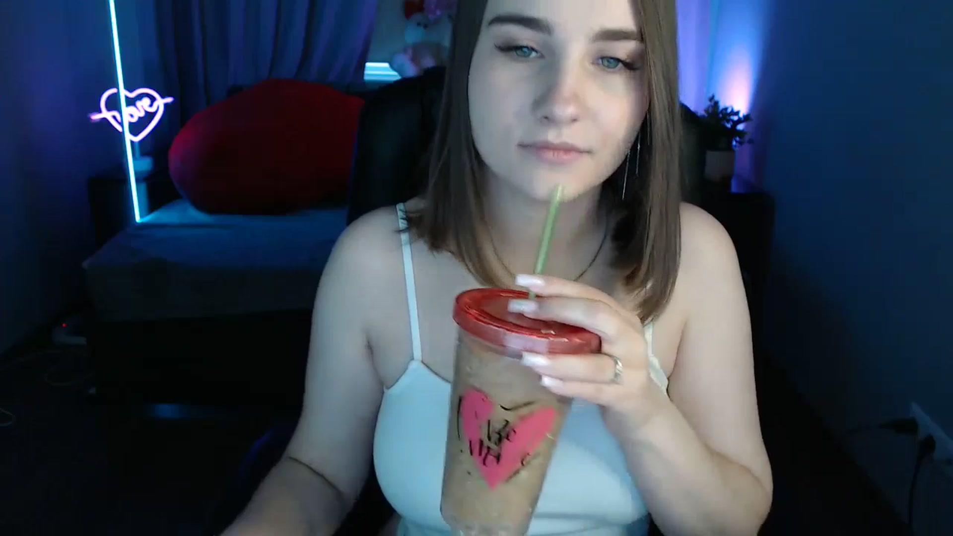 Gallery image thumbnail from LaneyGrey's myfreecams stream on, 06/27/2025, 08:26 image 5 of 20